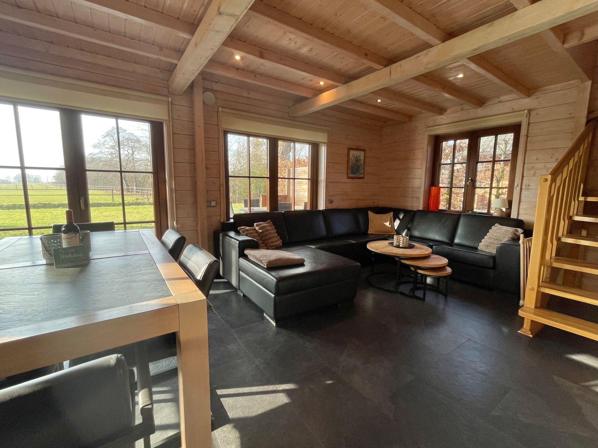 De woonkamer van Salland Hideaway - 6 persons in Den Ham