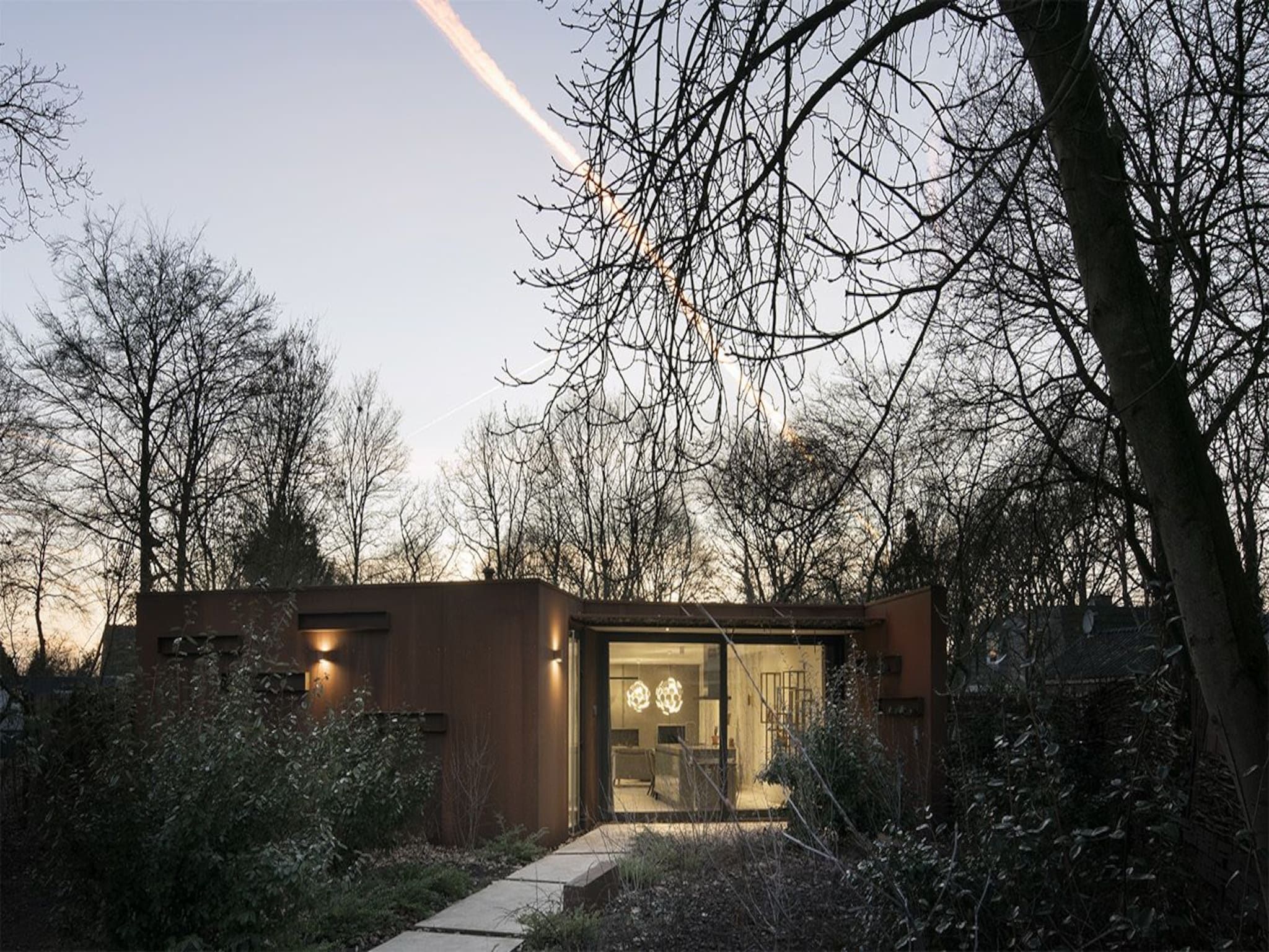 De buitenkant van Stalen Boshuis in Oosterhout