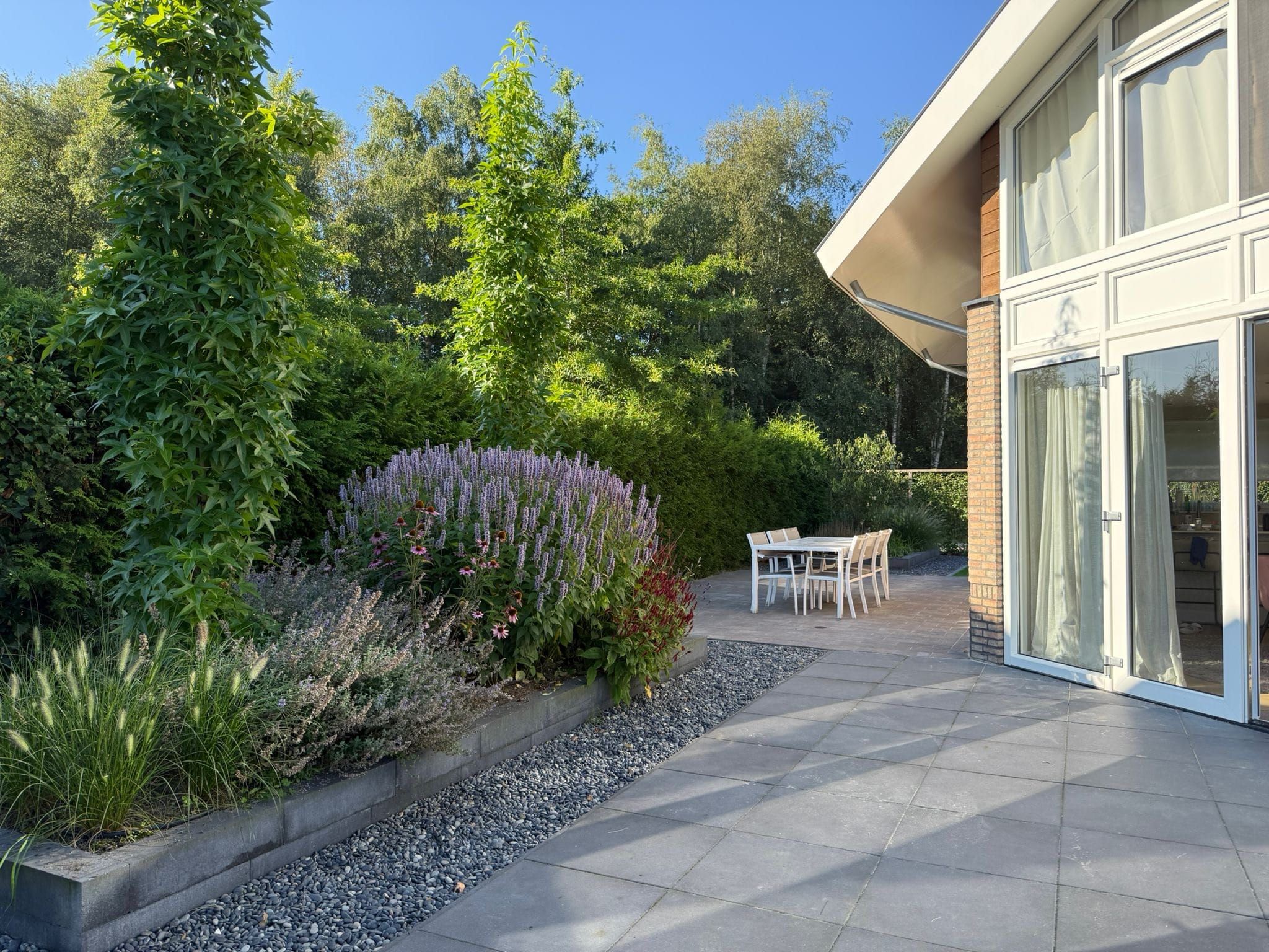 Het terras van Holiday home Torenvalk in Sibculo