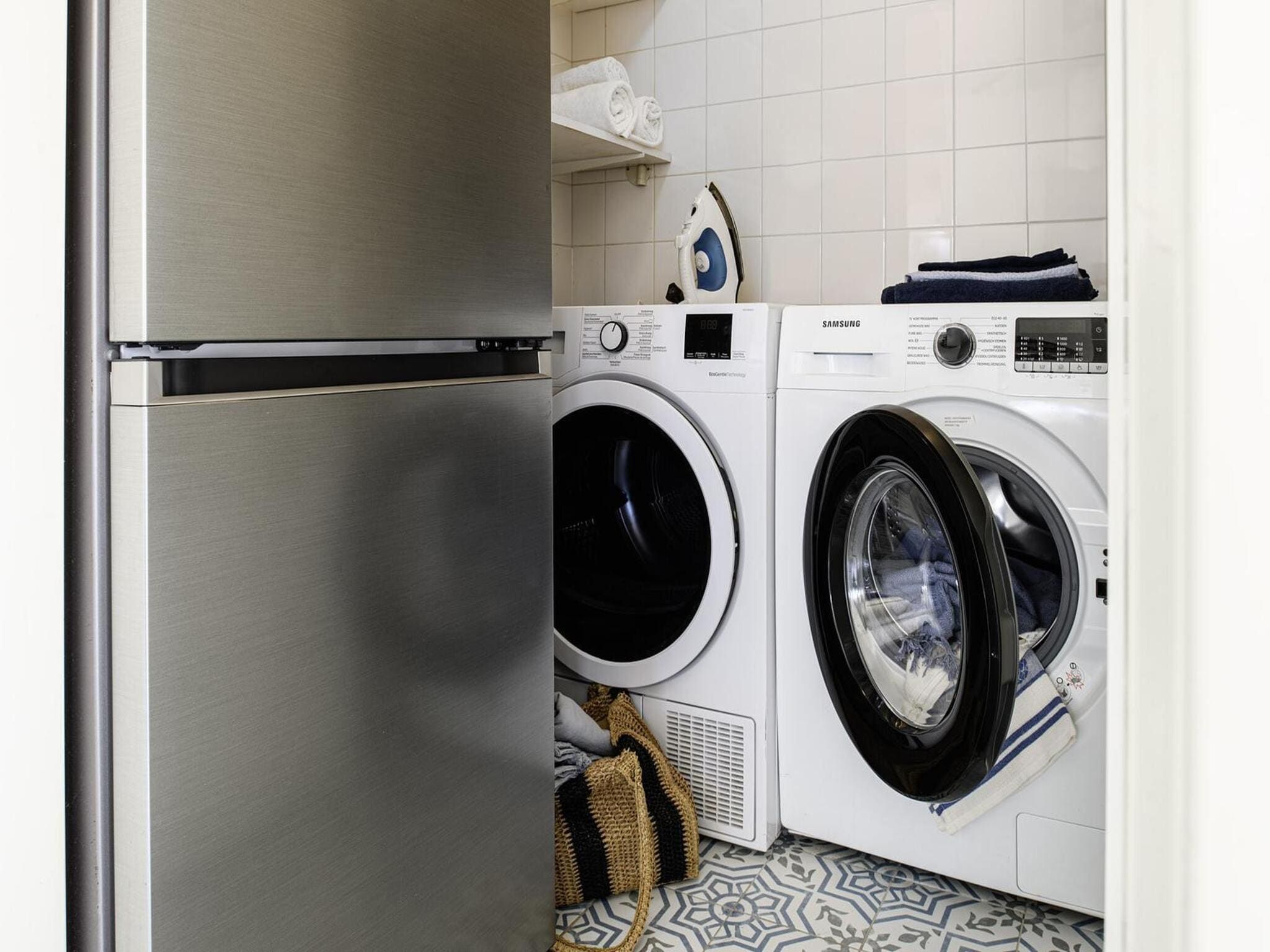 Voorzieningen bij Family House | 10-12 personen | 4 slaapkamers | 3,5 badkamers in Loosdrecht