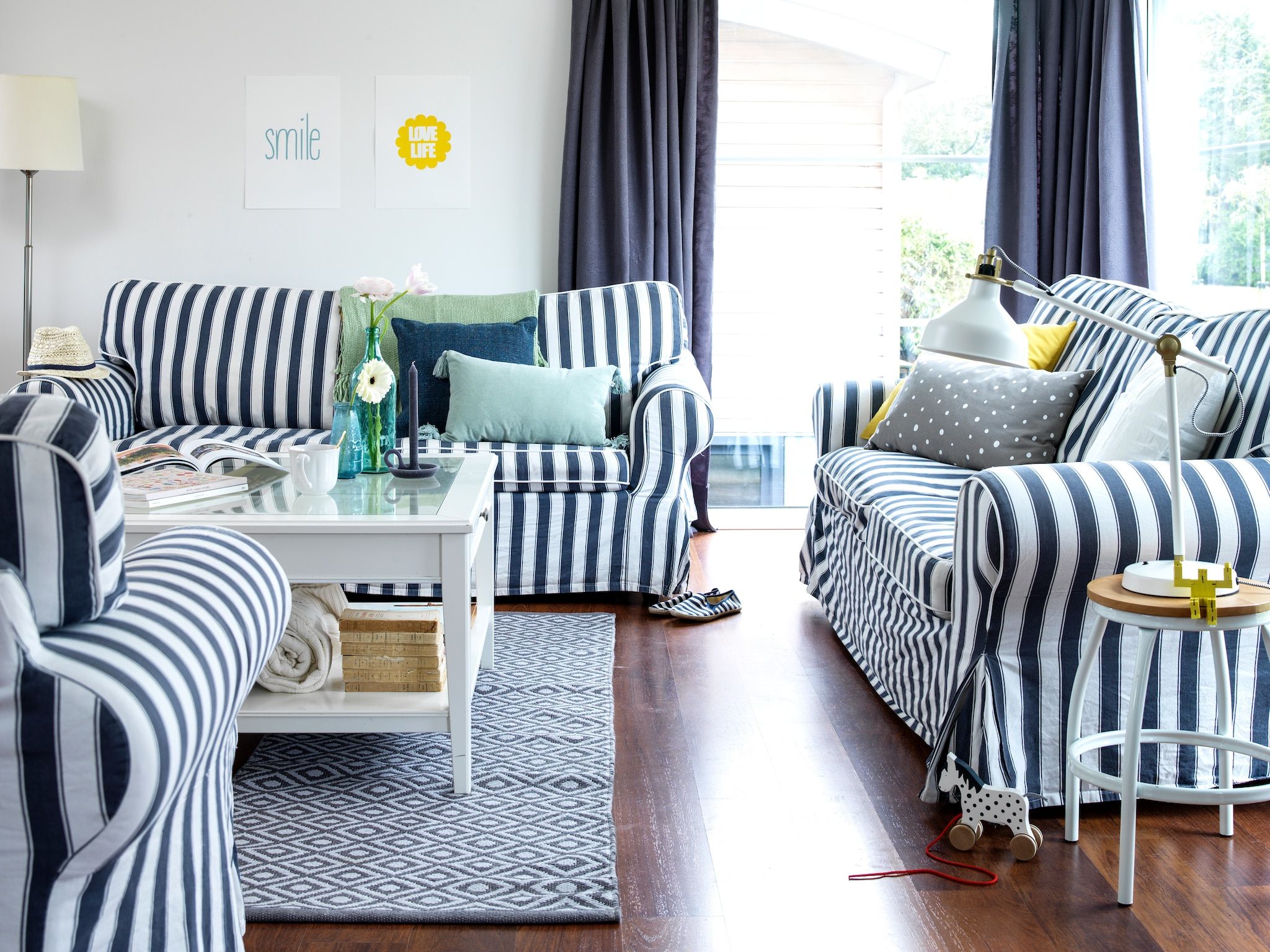 De woonkamer van Watervilla in Loosdrecht