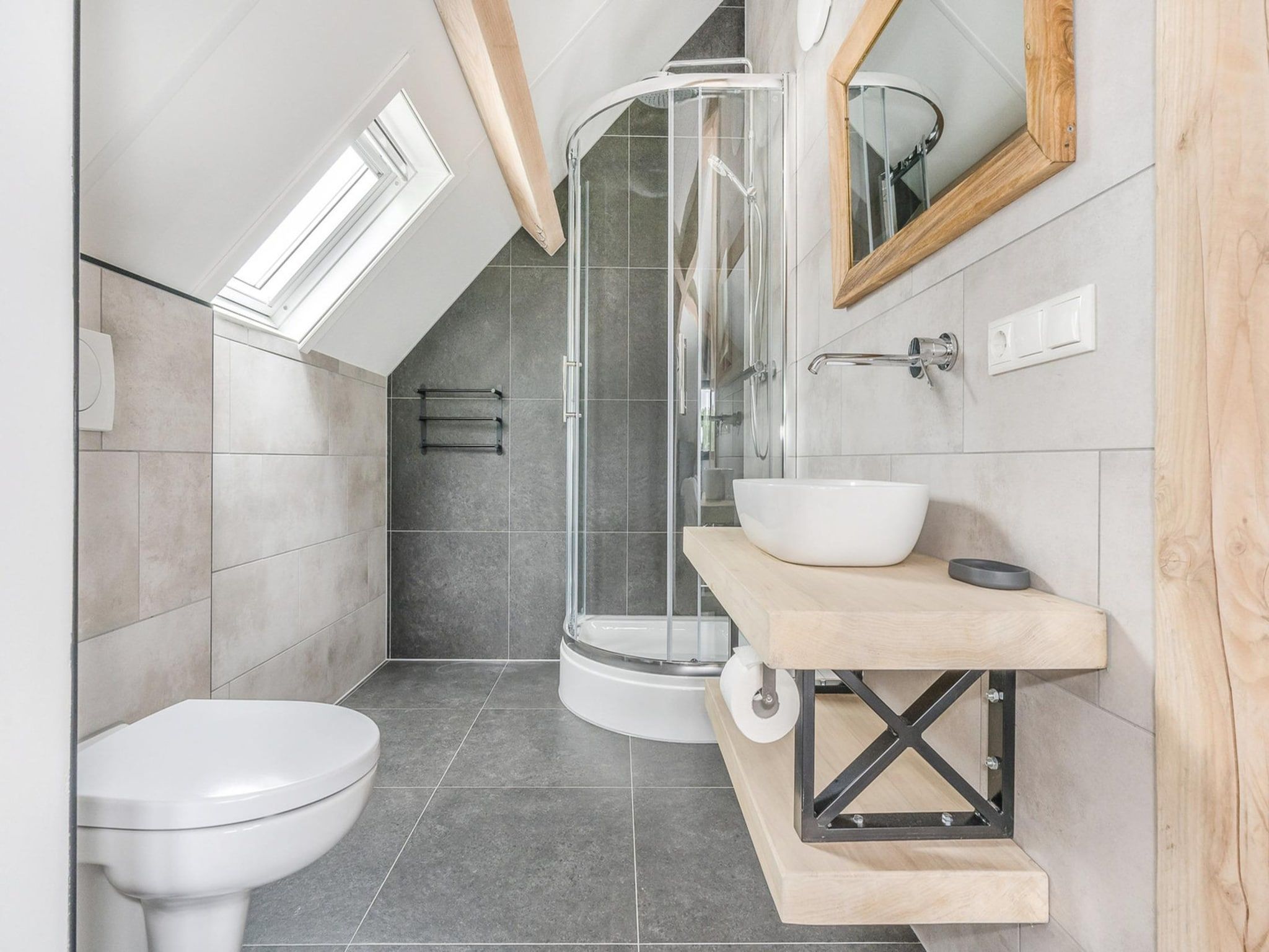 De badkamer van Farm Lodge 676 in Baarle-nassau