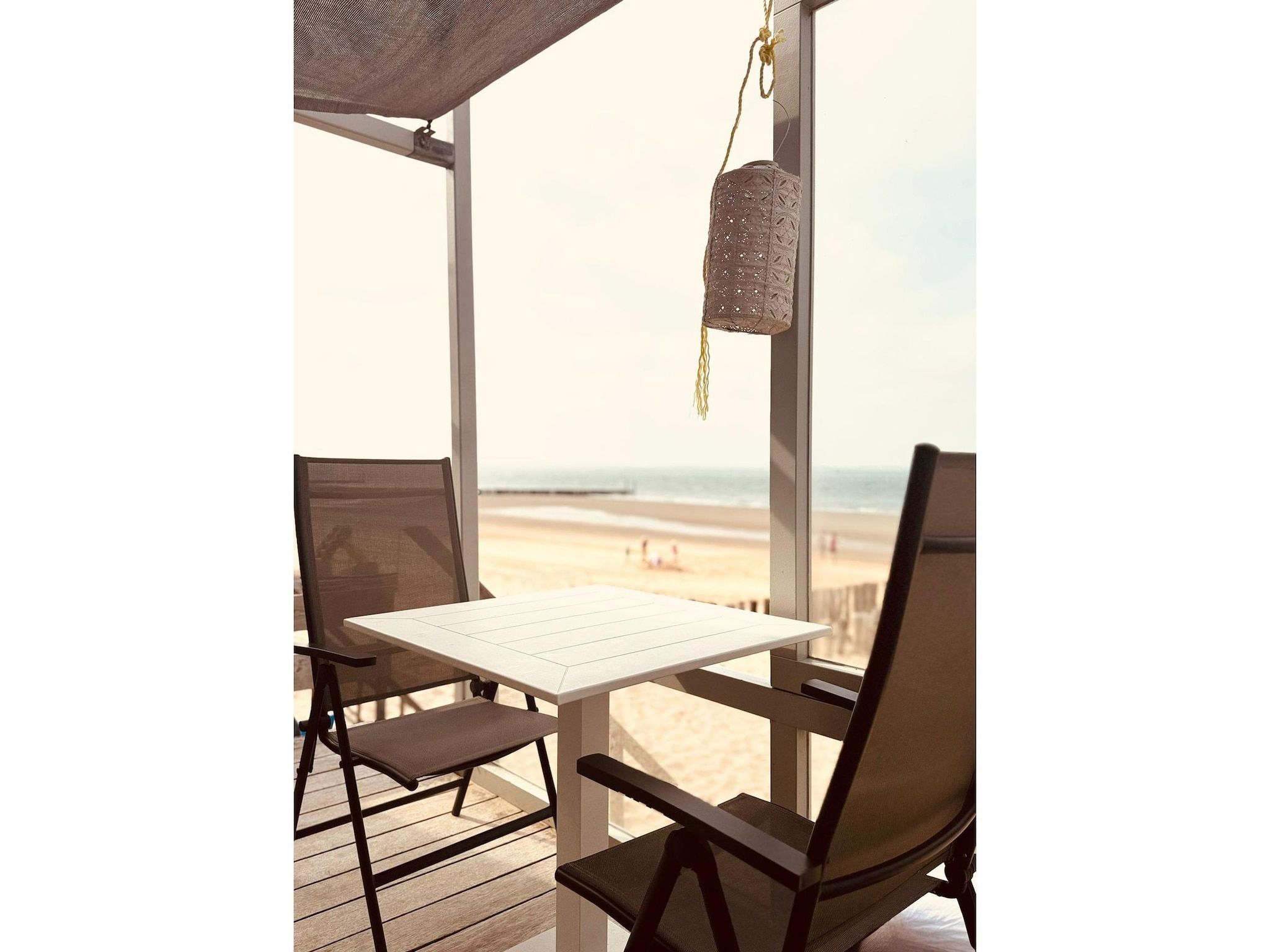 Het terras van Sleep beachhouse - Beach Dishoek 37 I Dishoek in Koudekerke