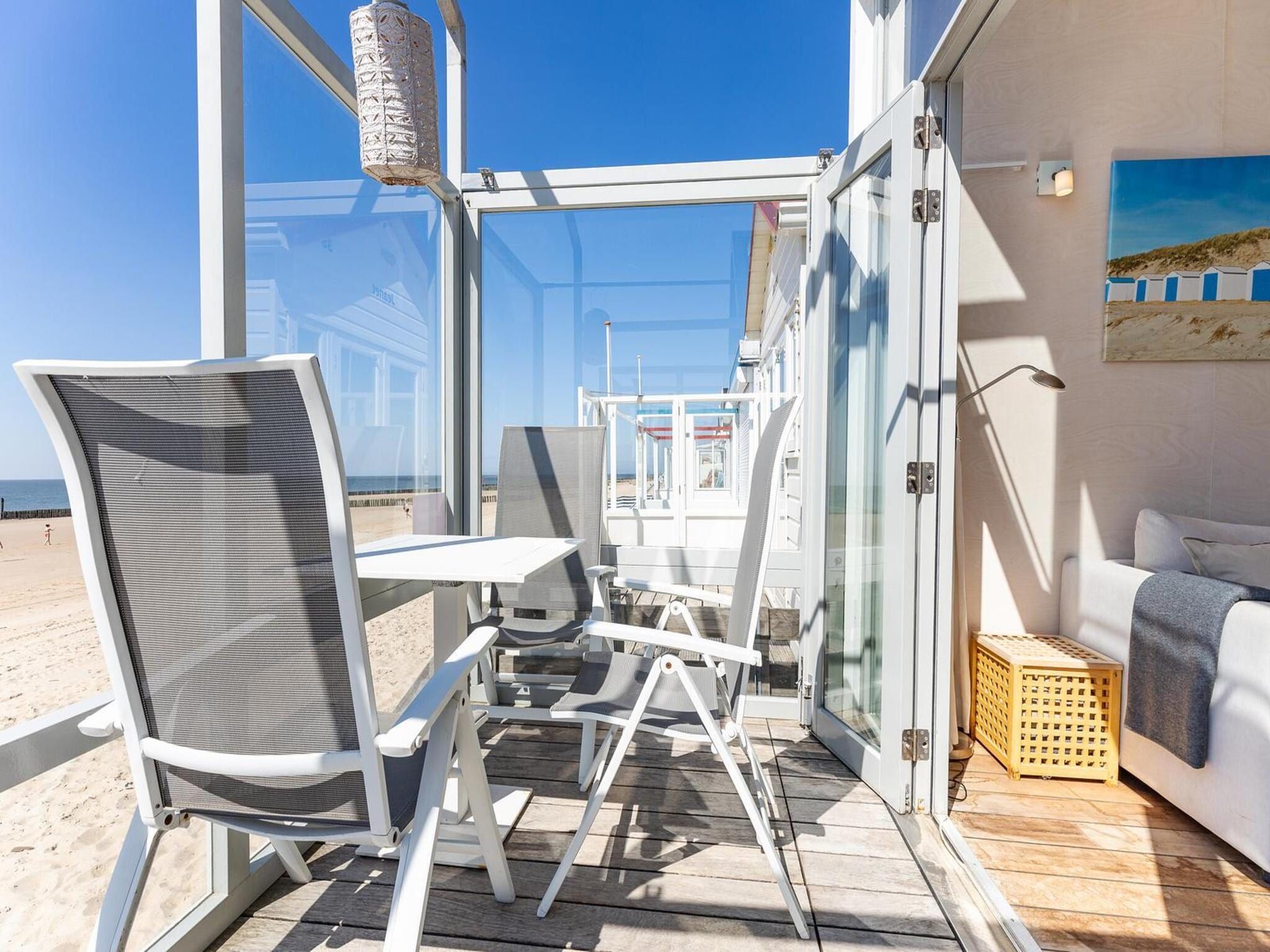 Het terras van Sleep beachhouse - Beach Dishoek 37 I Dishoek in Koudekerke