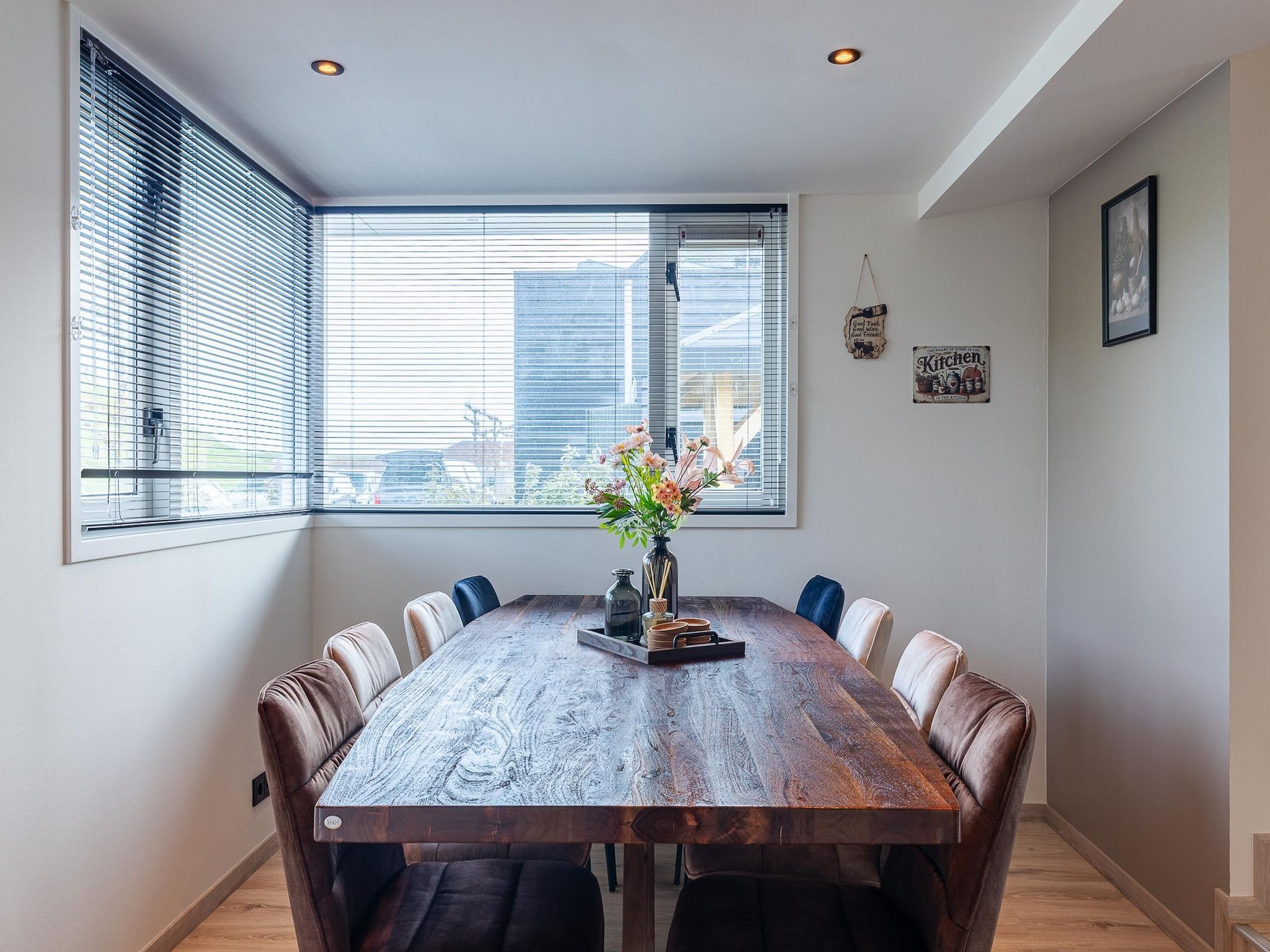 De eetkamer van Vakantiewoning - Keetenweg 10B - Stavenisse in Stavenisse