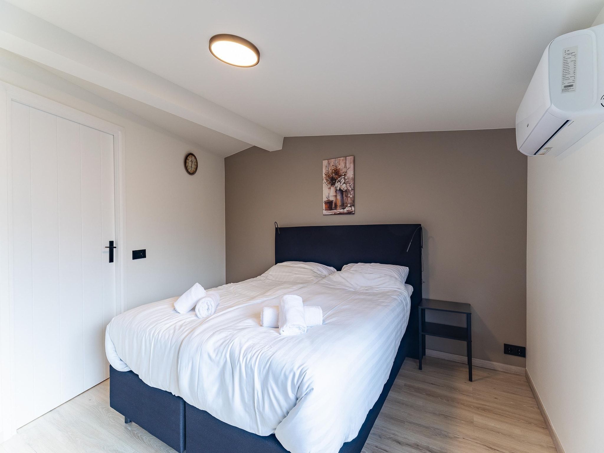 Een slaapkamer van Vakantiewoning - Keetenweg 10B - Stavenisse in Stavenisse