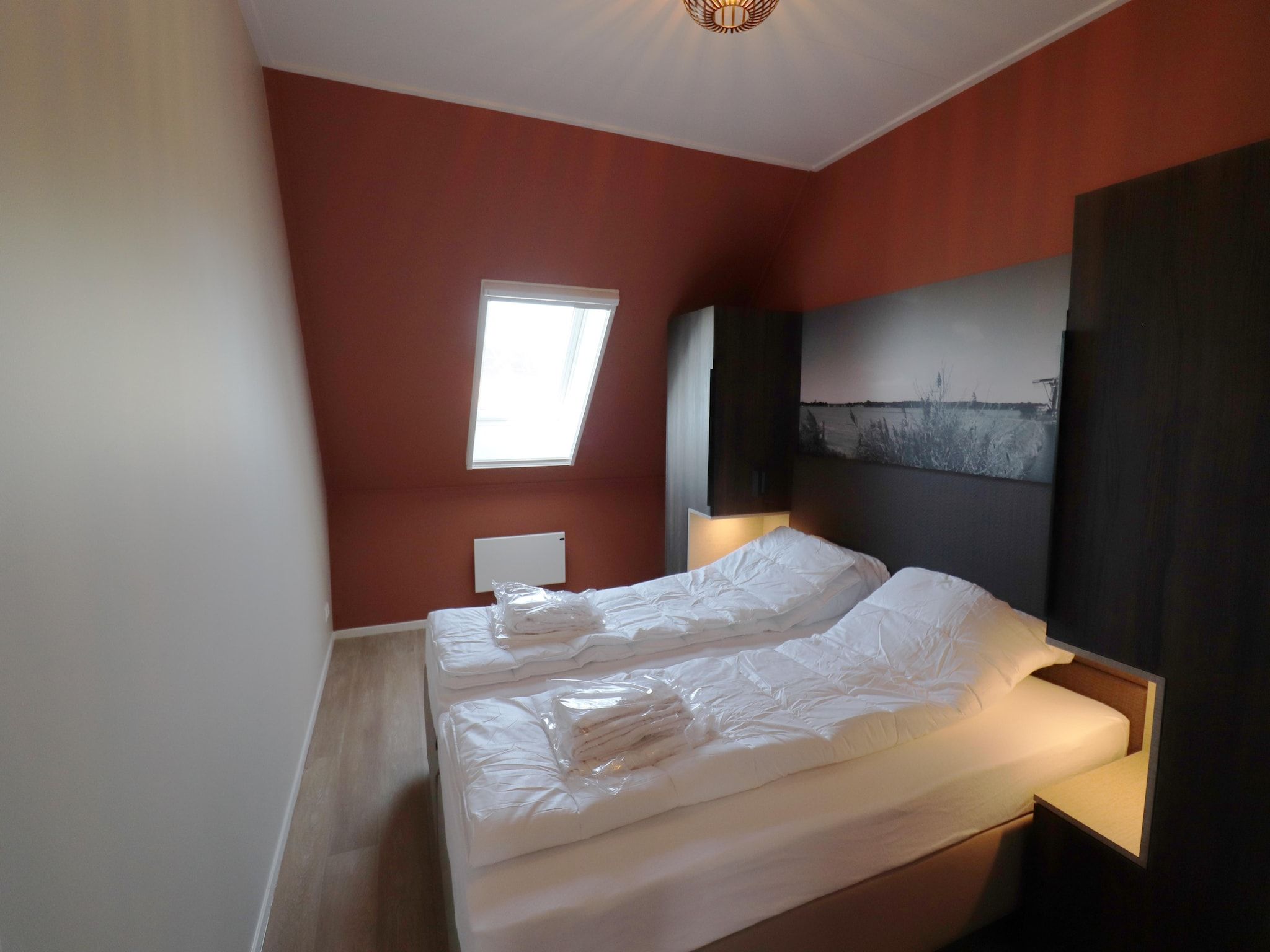 Een slaapkamer van Moderne villa op het Friese platteland in leons