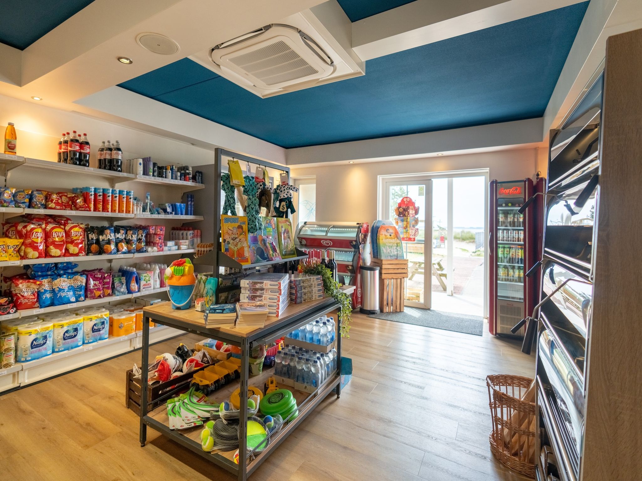 Parkfaciliteiten bij Vakantiepark Cape Helius 15 in Hellevoetsluis