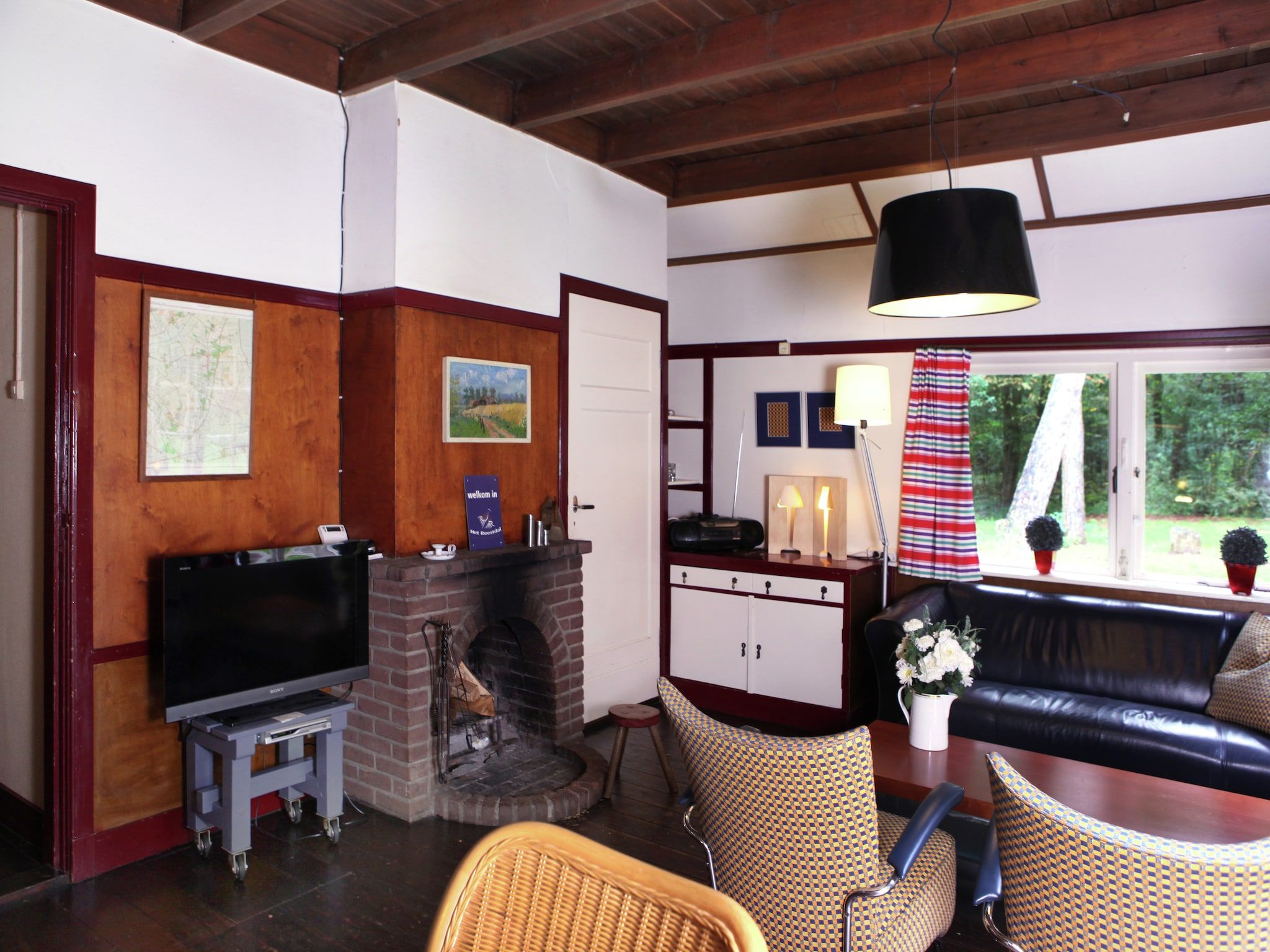 De woonkamer van De Wildenberg in Zuidwolde