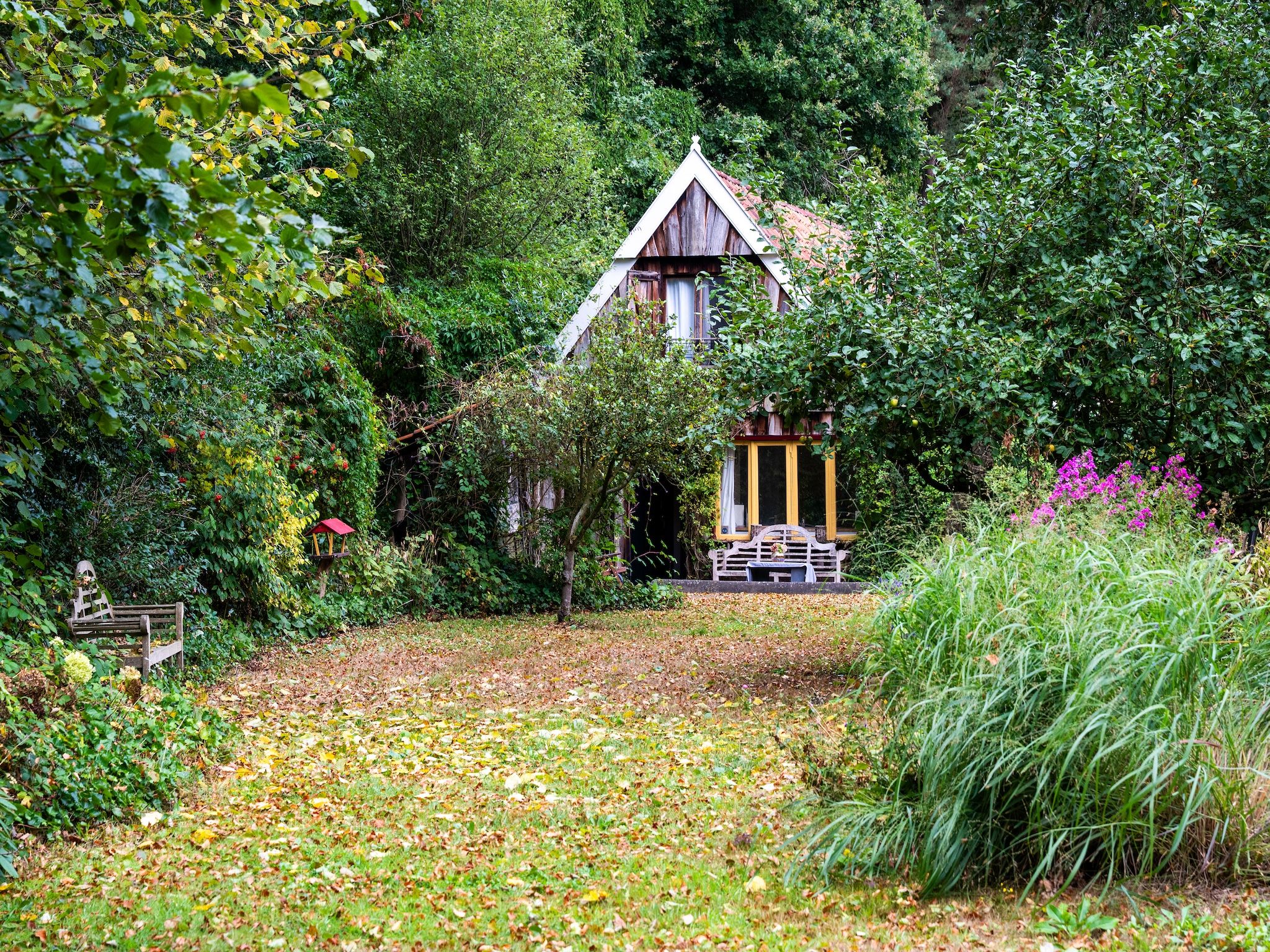 De tuin van De Hagmolenbeek Boekelo in Boekelo