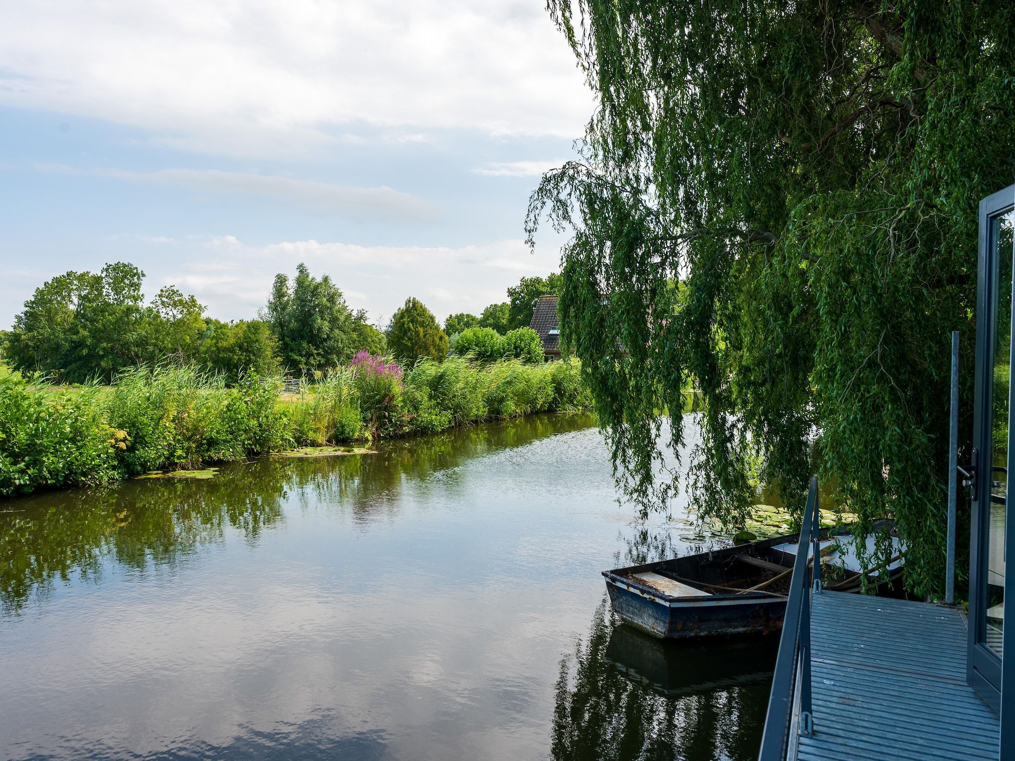 Het uitzicht vanaf De Waterlelie in Hekendorp