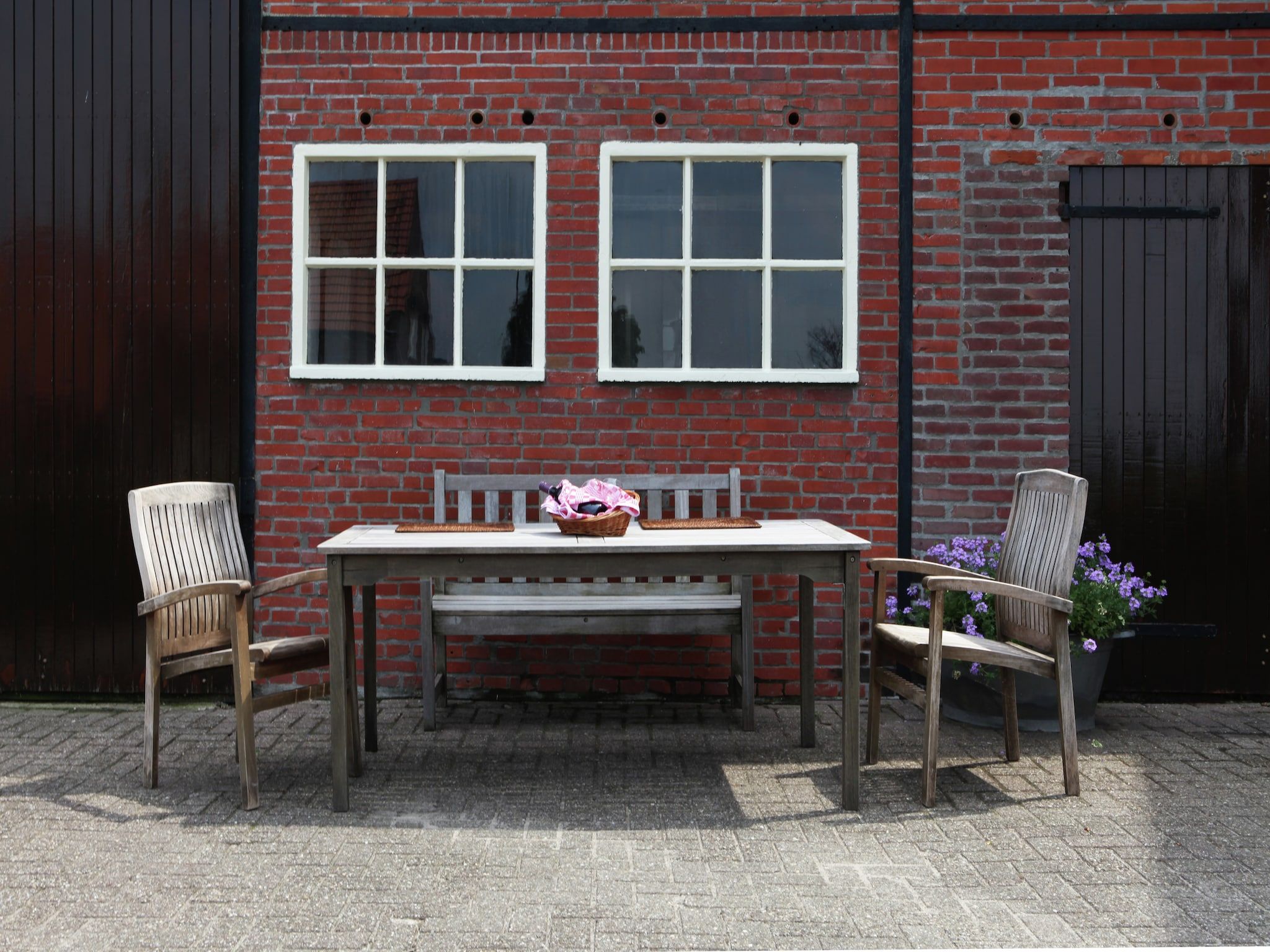 Het terras van De Maaijen in Ulicoten