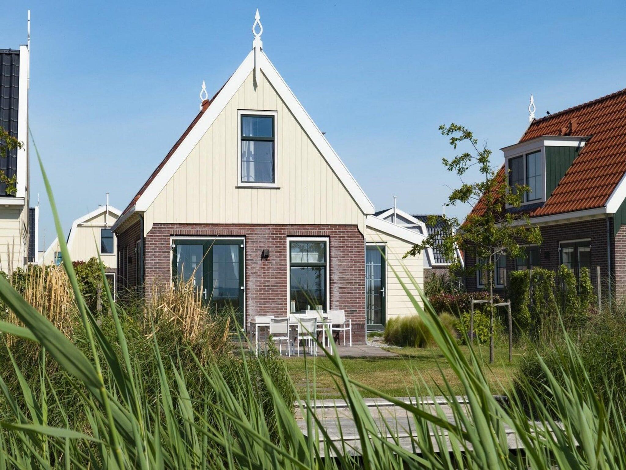 De buitenkant van Florijn 6 in Uitdam