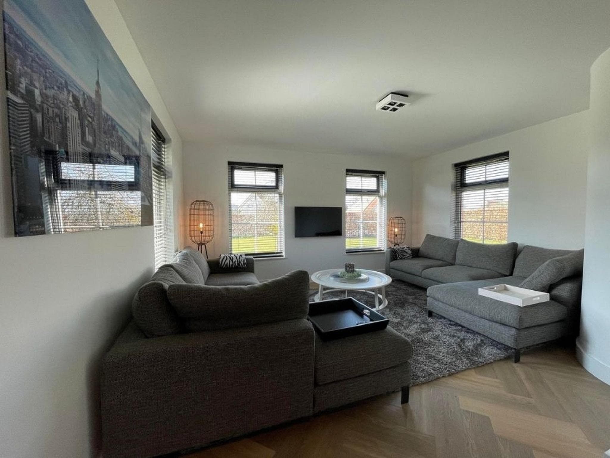 De woonkamer van Landgoed Eysinga State 1 in Sint Nicolaasga