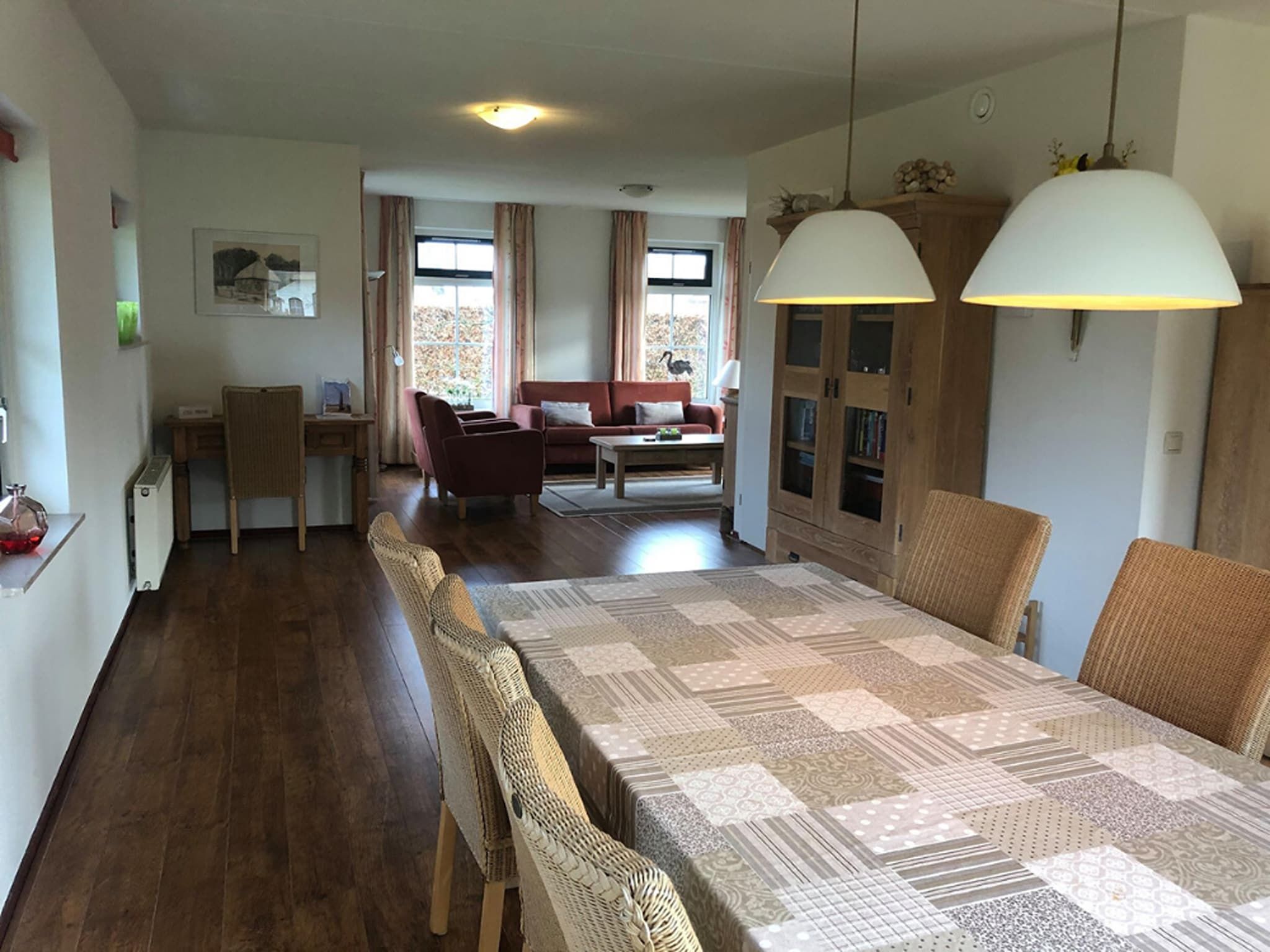 De eetkamer van Landgoed Eysinga State 1 in Sint Nicolaasga