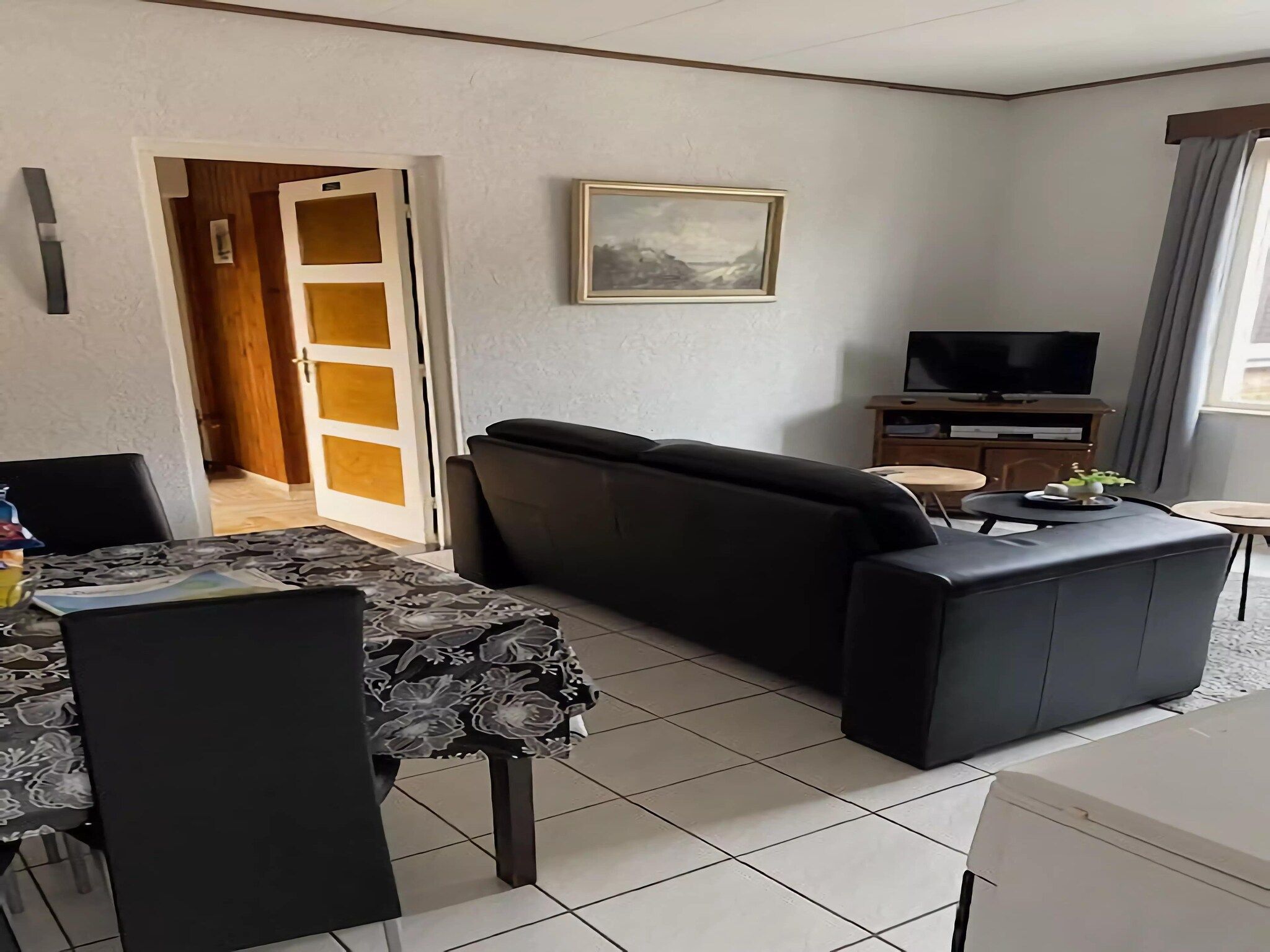 De woonkamer van Honthem in Margraten