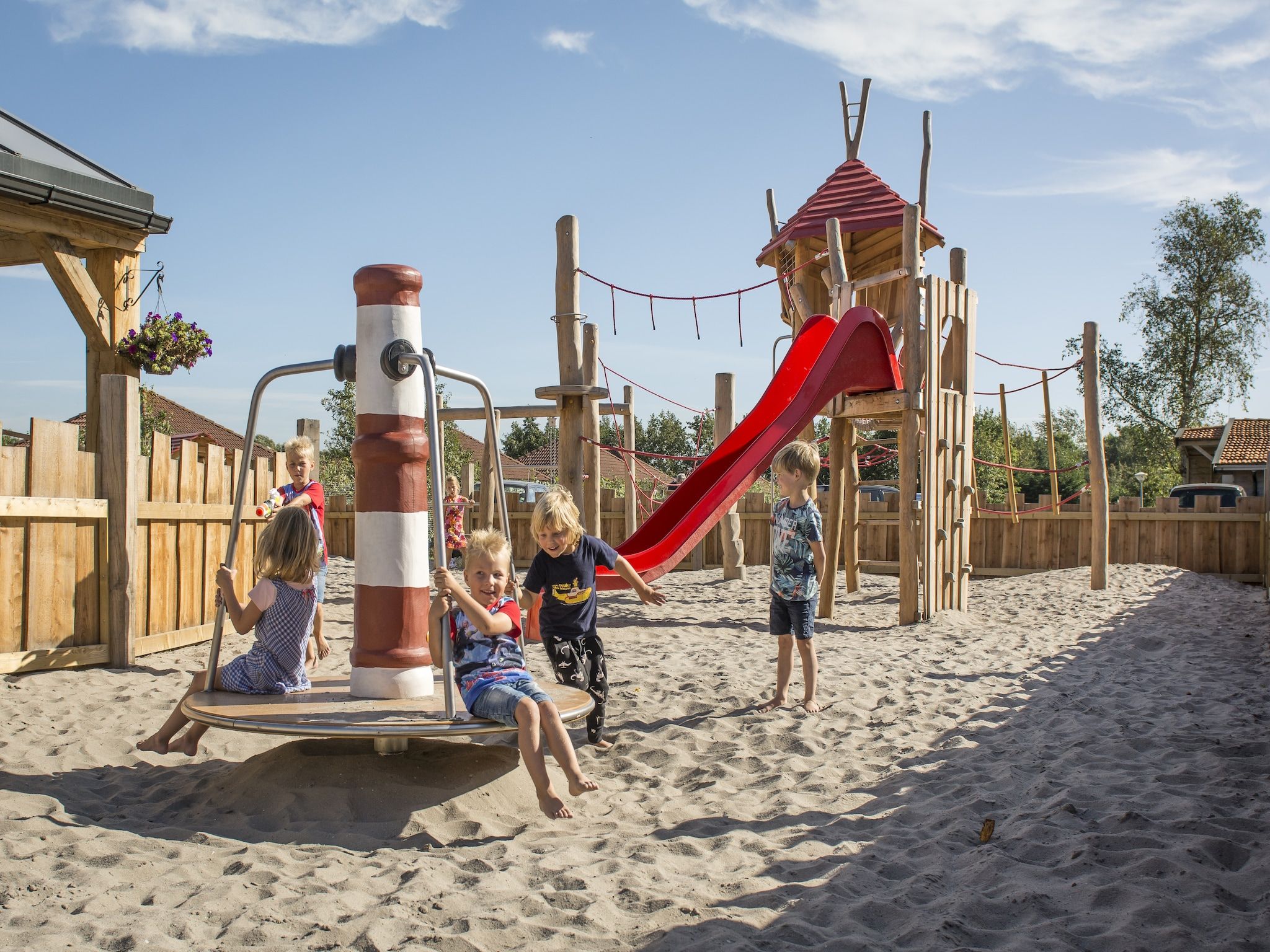 Parkfaciliteiten bij Villetta Sauna in Den Burg