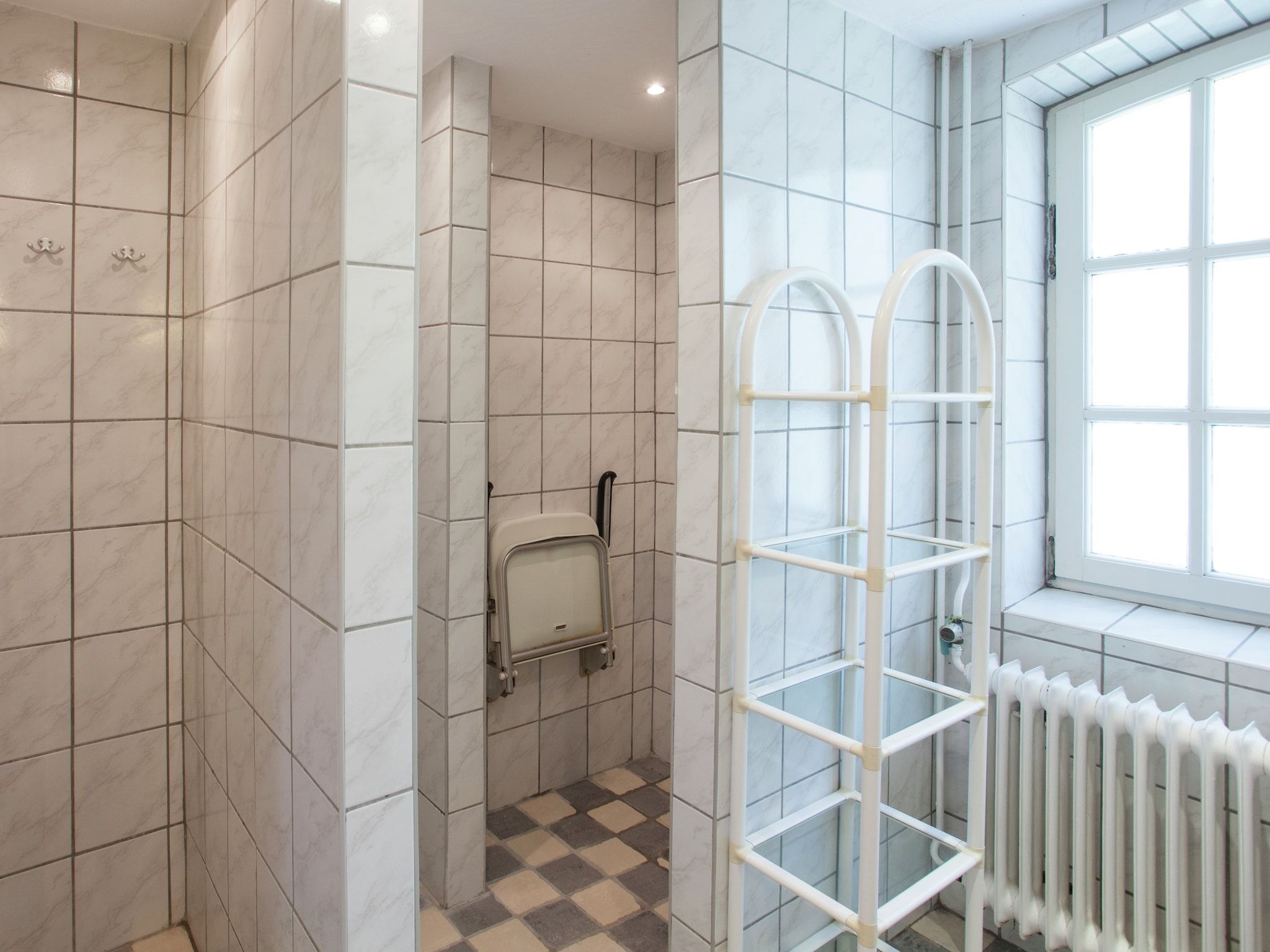 De badkamer van Los Elefantes in Sint Joost