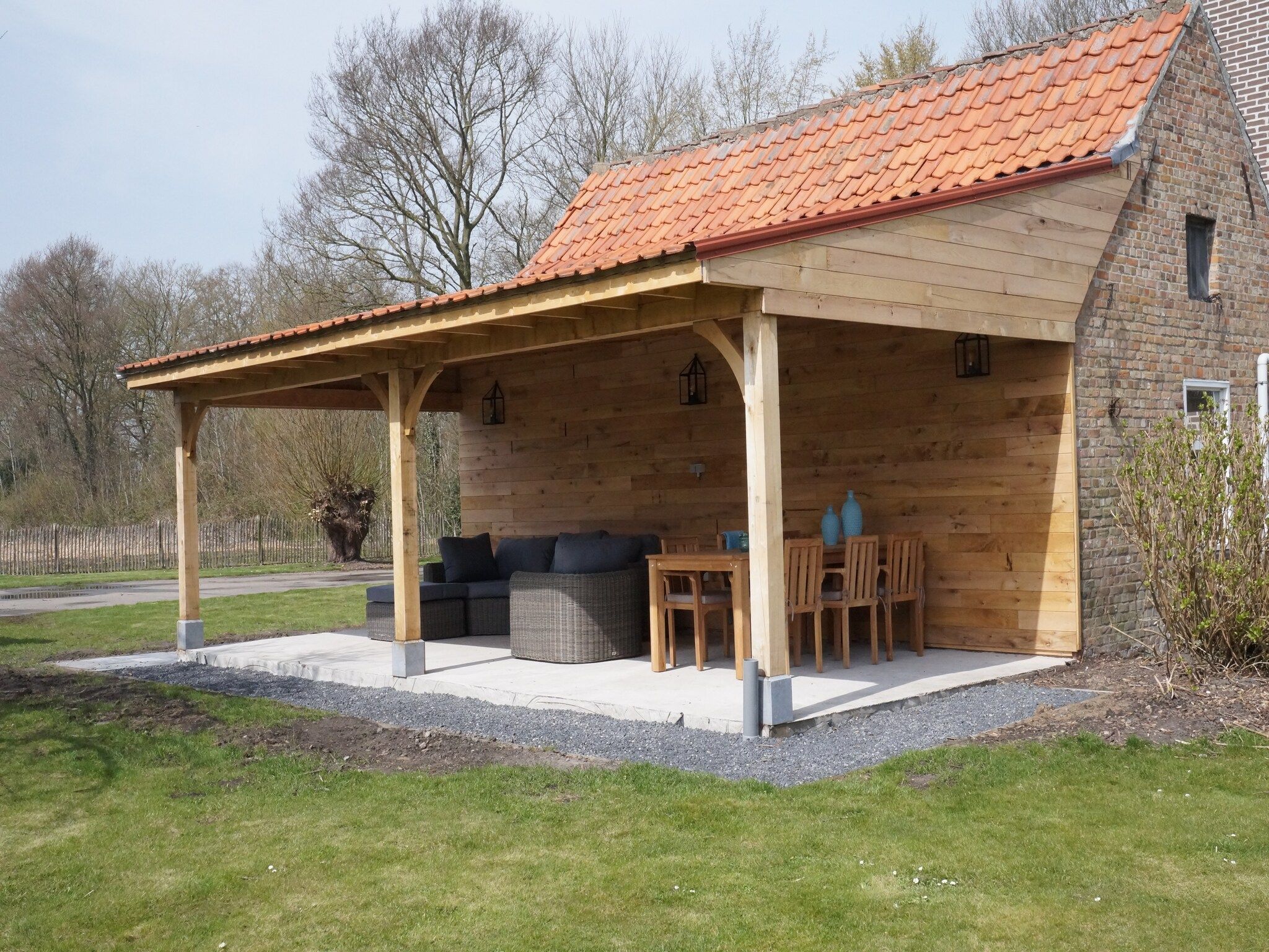 Het terras van De Paardenmarkt in Aardenburg