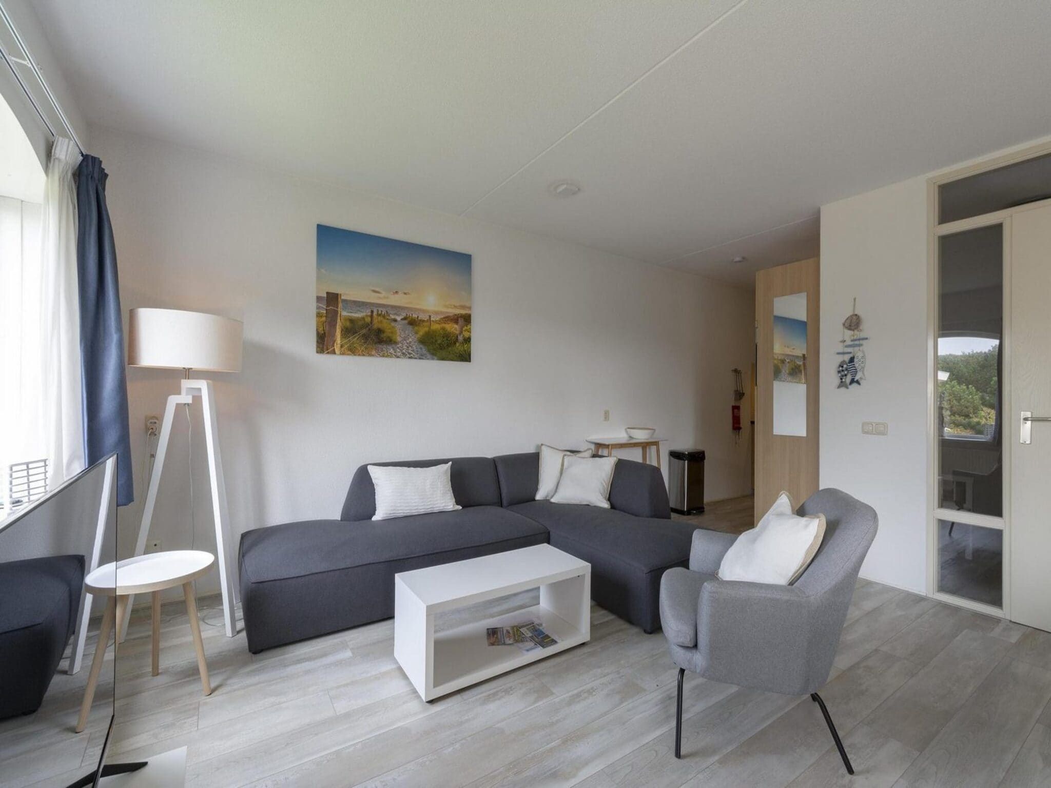 De woonkamer van Residence Juliana 58 | Julianadorp aan Zee | Balcony (copy) in Julianadorp