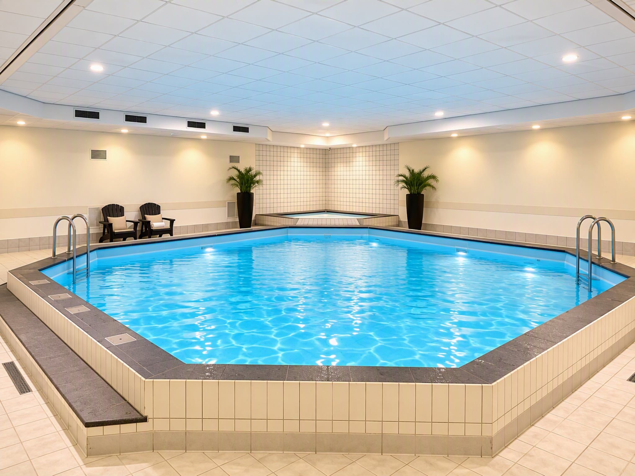 Sunday Hotel Amsterdam Airport Schiphol in Badhoevedorp, - Foto 3 van 32
