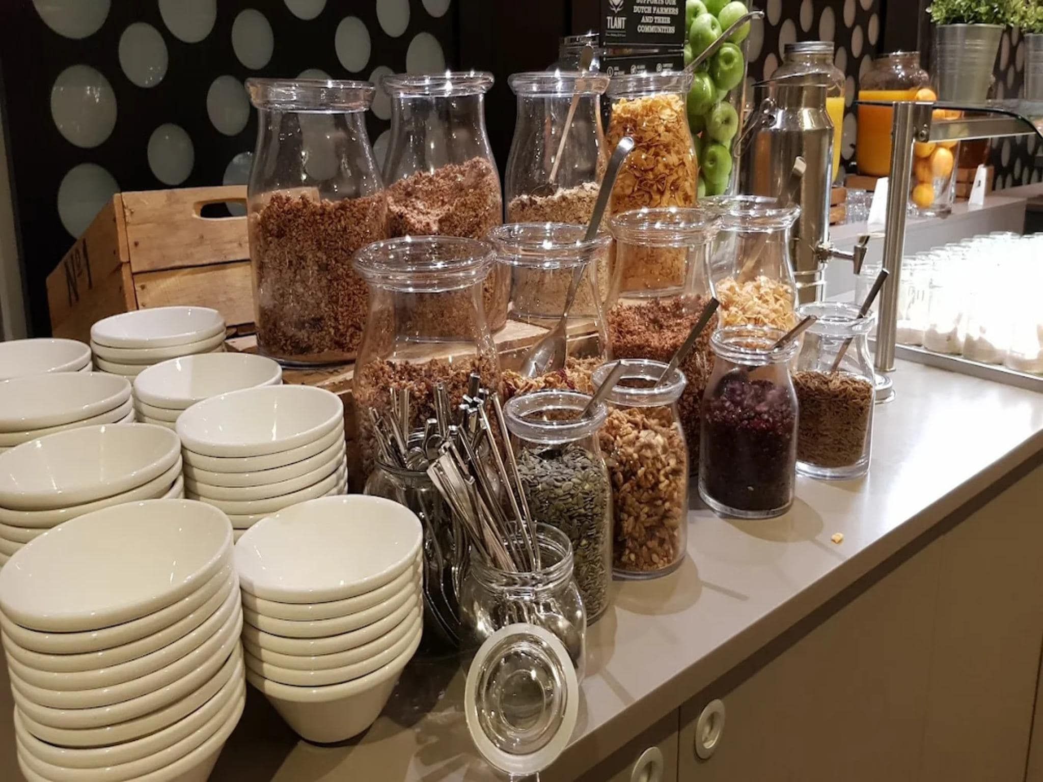Sunday Hotel Amsterdam Airport Schiphol in Badhoevedorp, - Foto 30 van 32