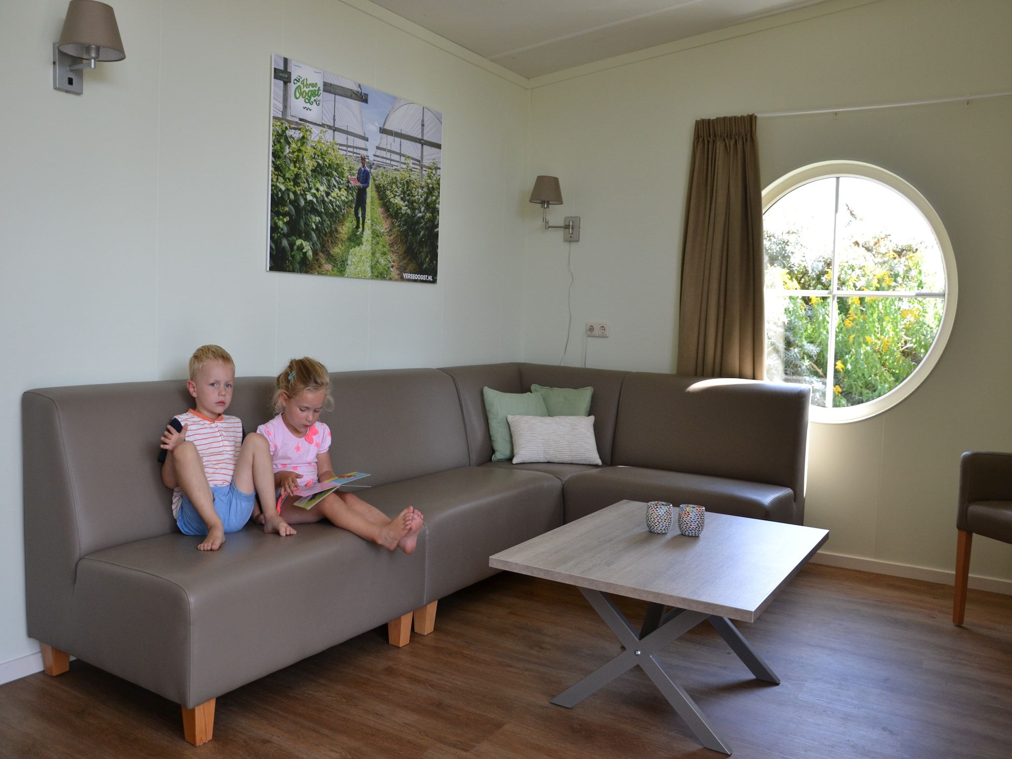 De woonkamer van Strandpark Vlugtenburg 2 in 's-Gravenzande