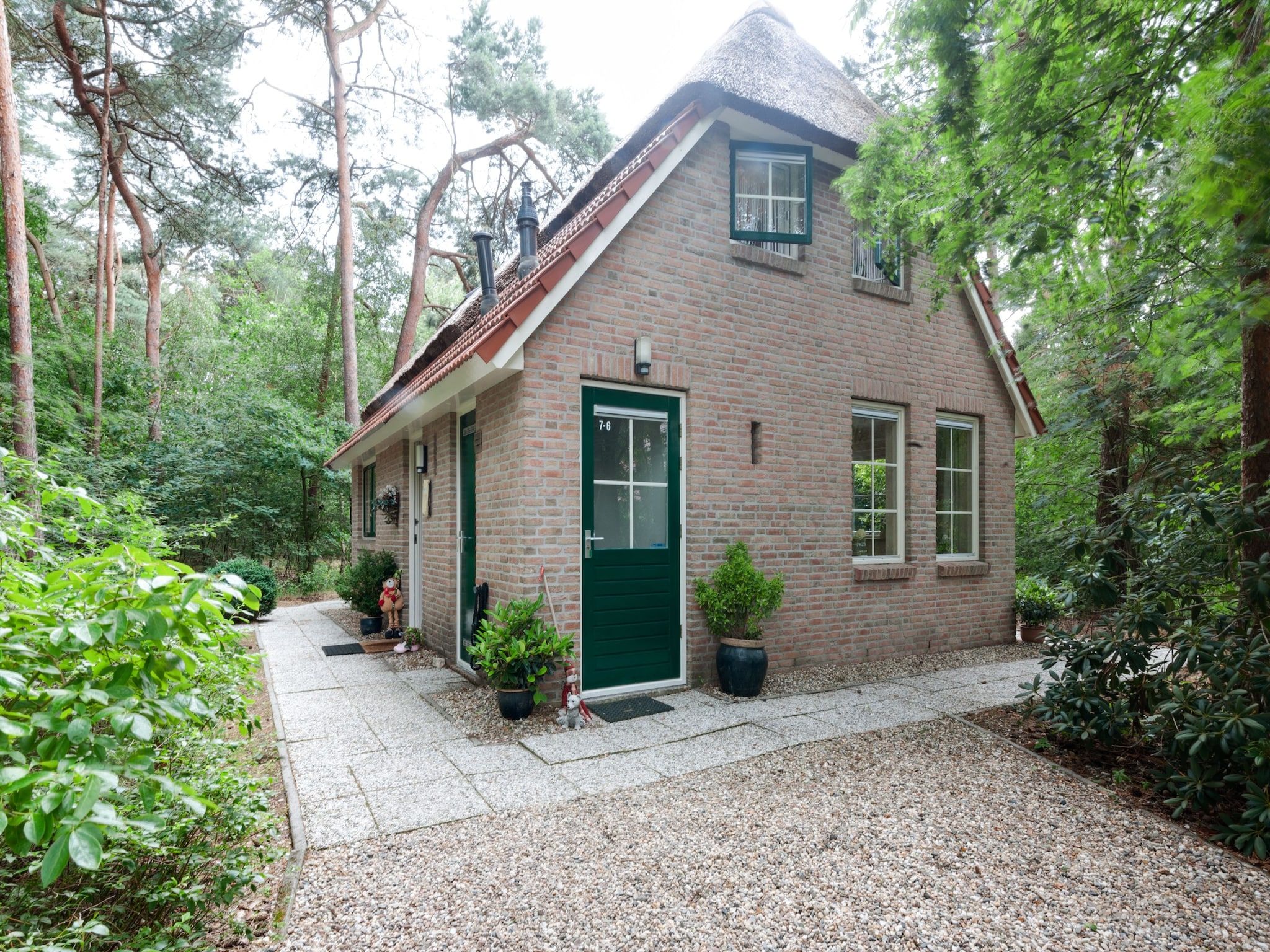 De buitenkant van Dapama in Beerze