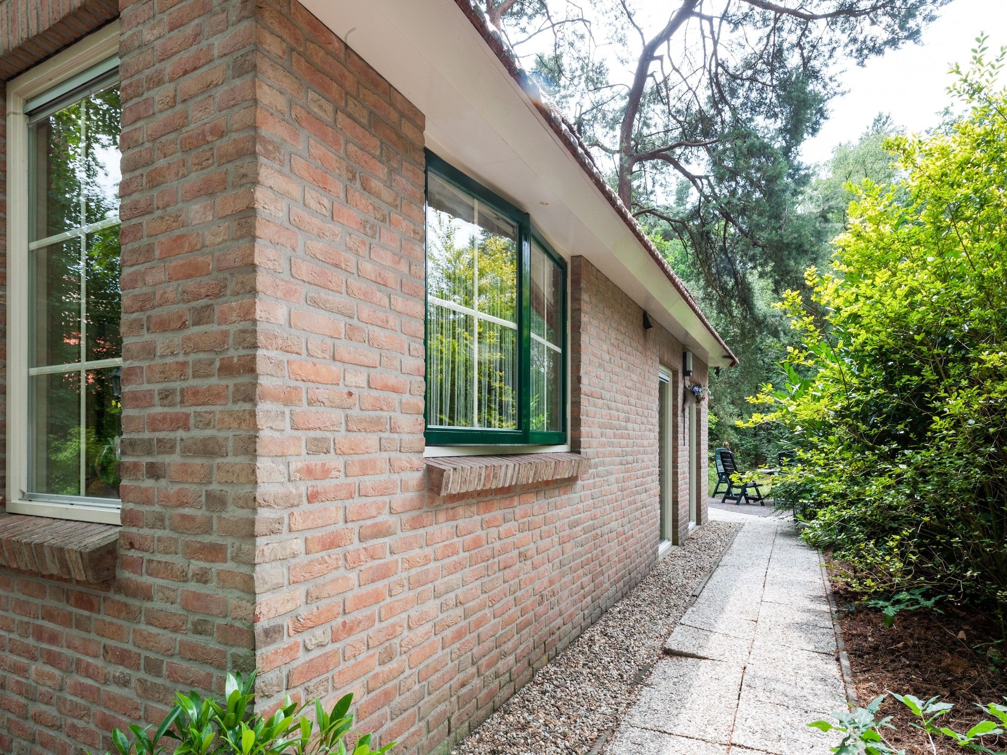 De buitenkant van Dapama in Beerze