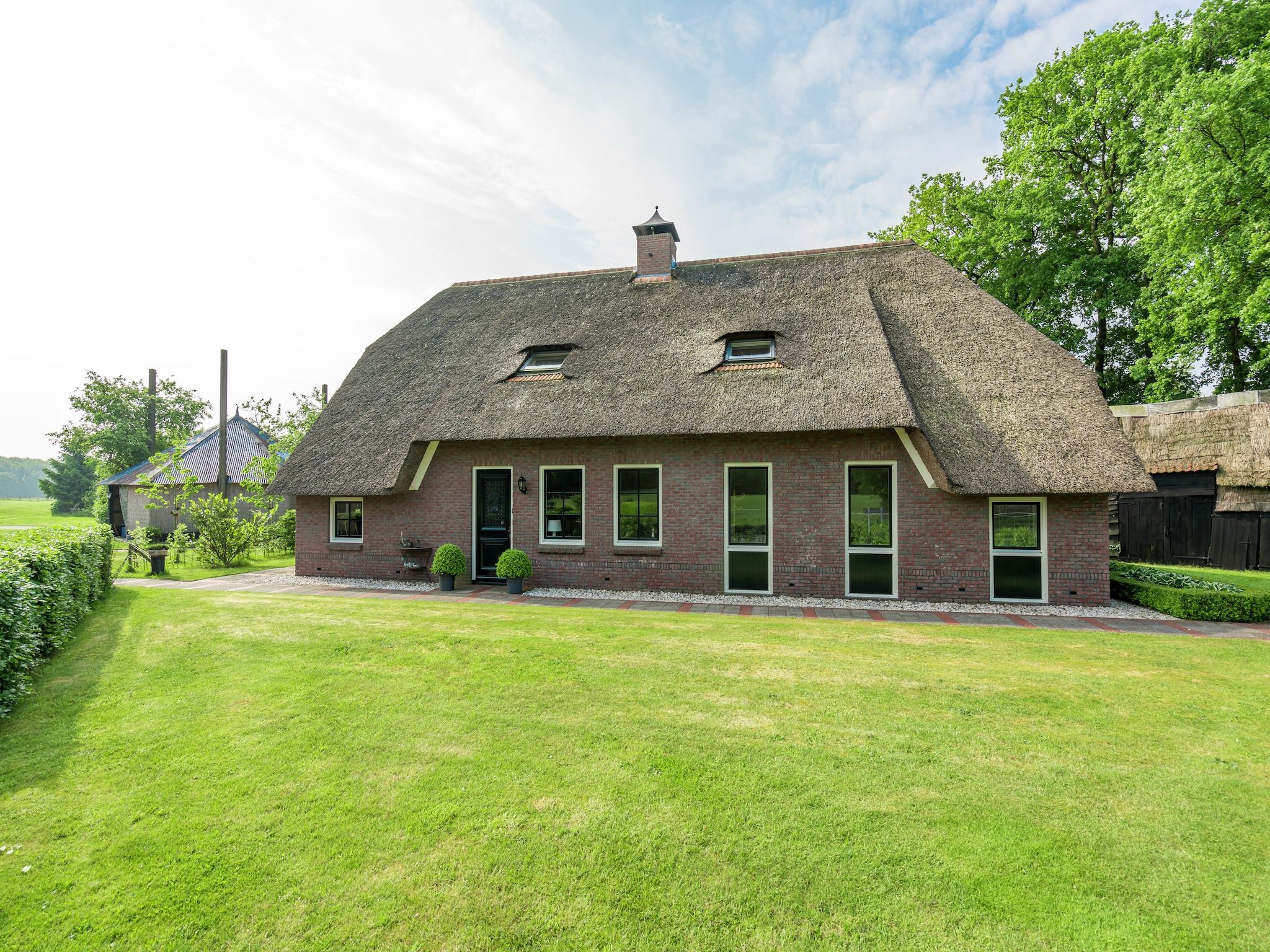 De buitenkant van Gerhardeshoeve in Hardenberg-Rheeze