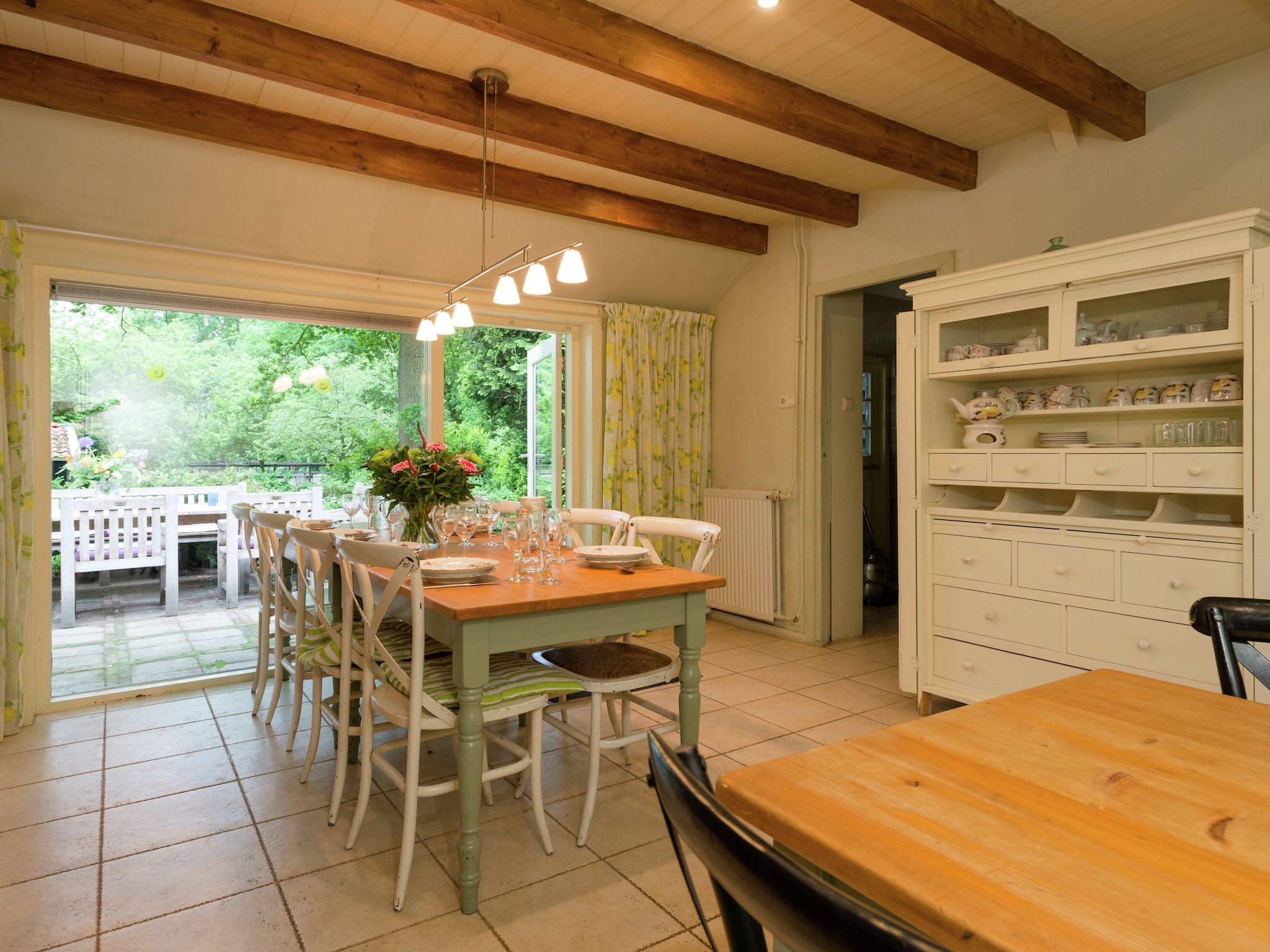 De eetkamer van De Eekhorst in Balkbrug