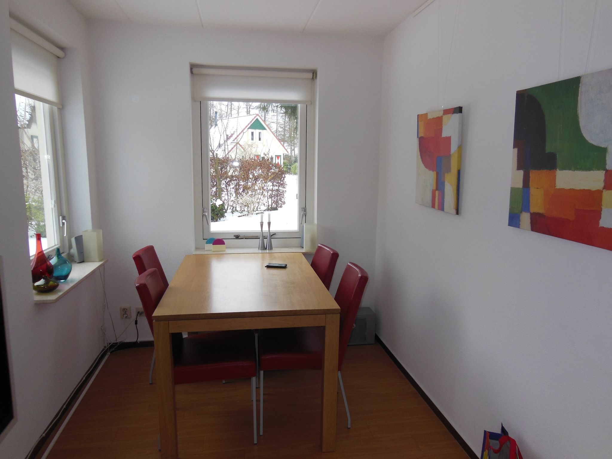 De eetkamer van Zonnenberg 34 in Heeten