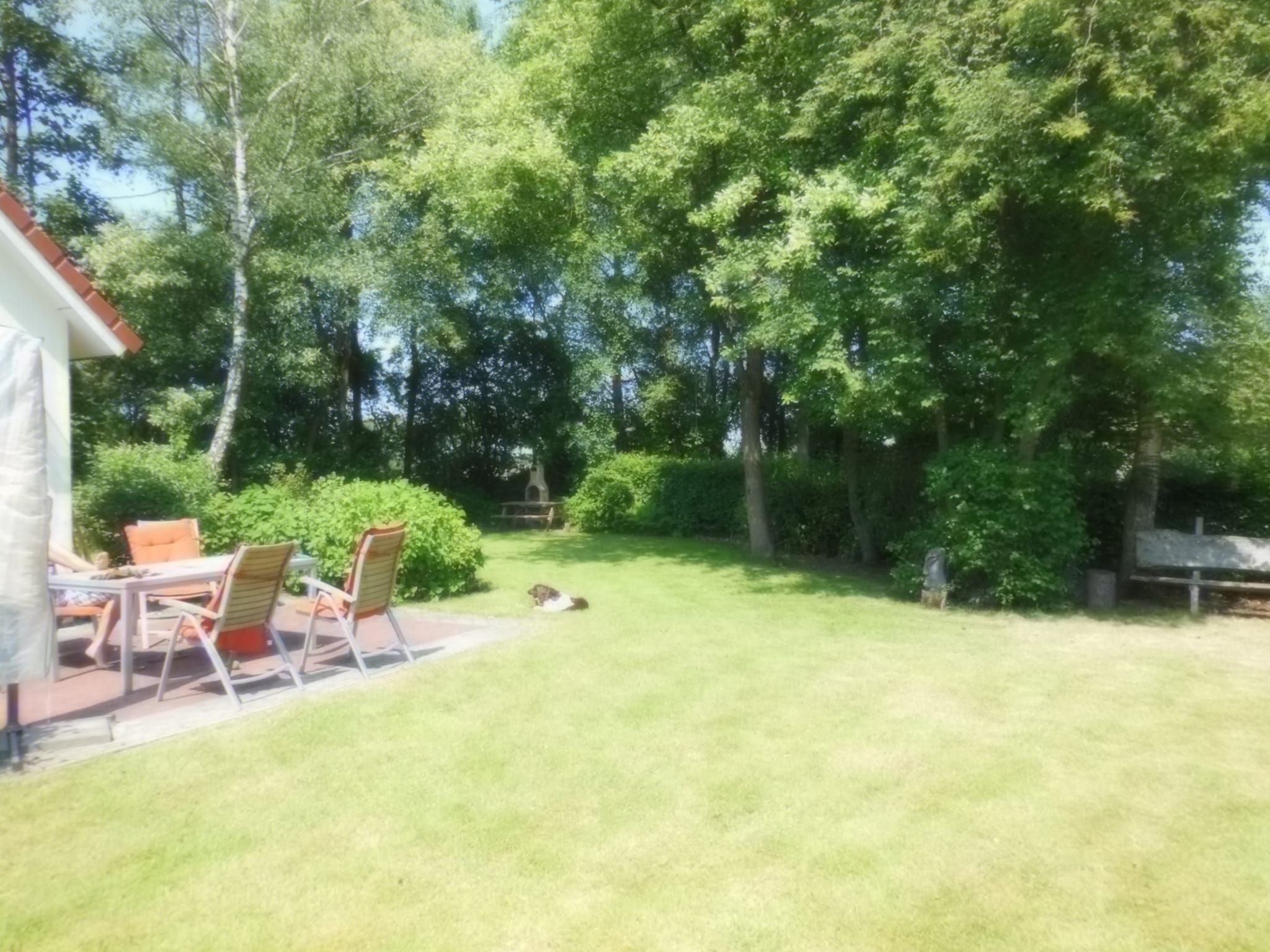 De tuin van Zonnenberg 34 in Heeten