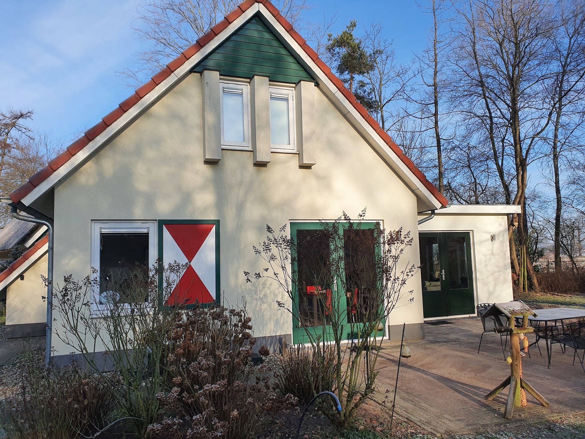 De buitenkant van Zonnenberg 34 in Heeten