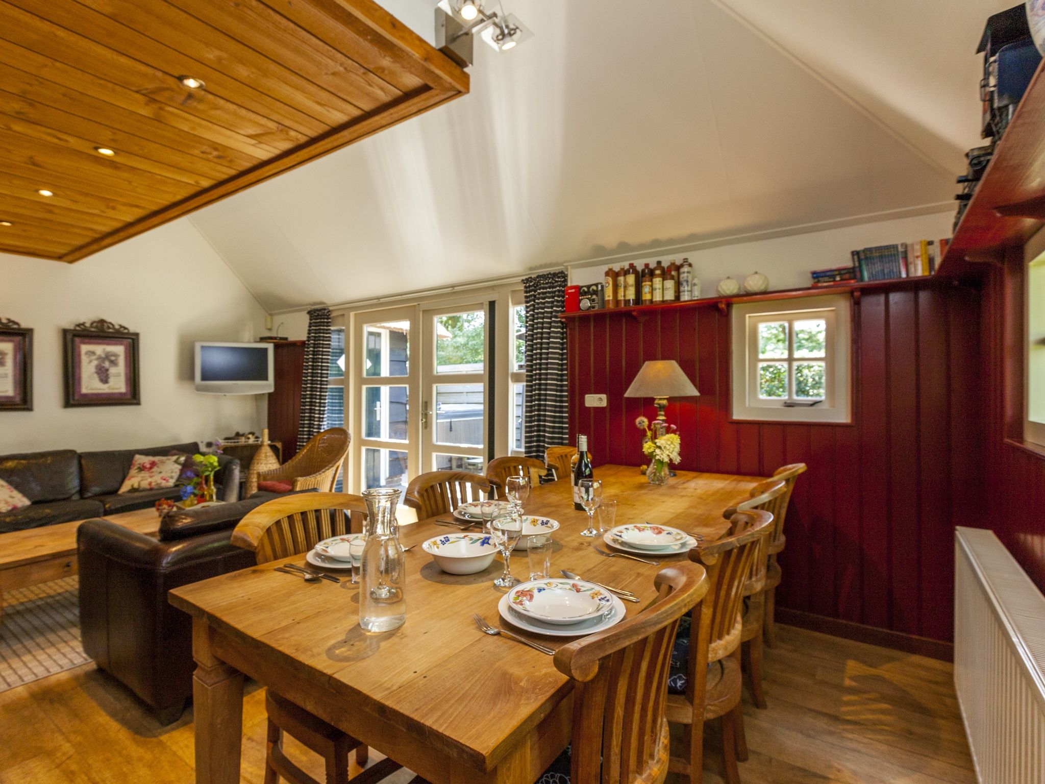 De eetkamer van De Hytte in Balkbrug