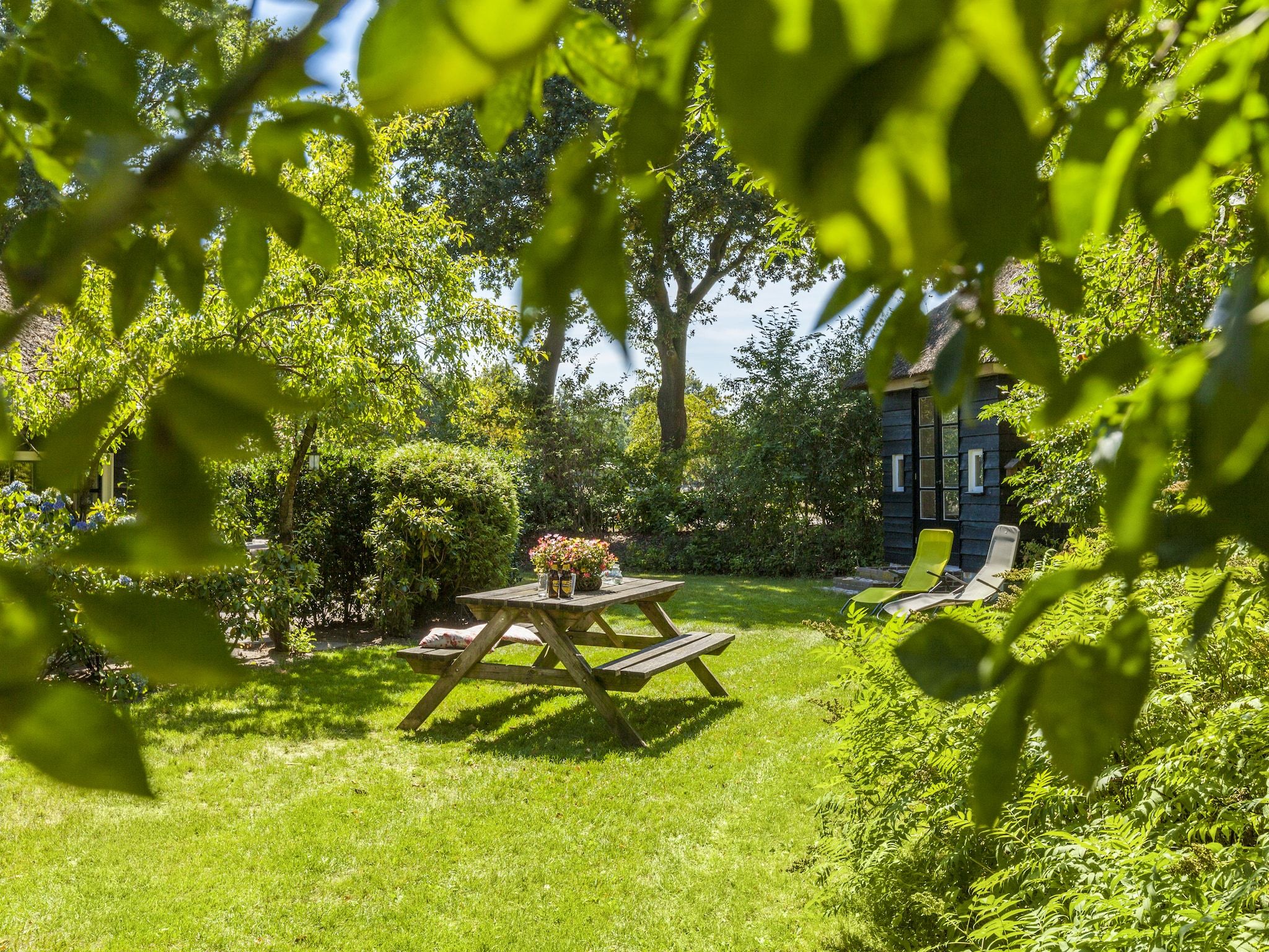 De tuin van De Hytte in Balkbrug