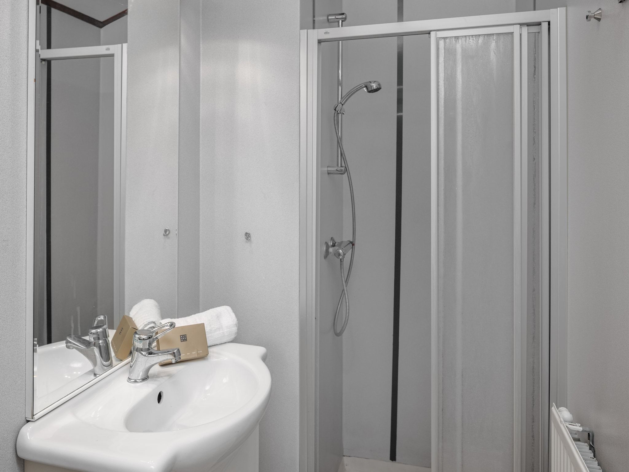 De badkamer van Bospark Lunsbergen 6 in Borger