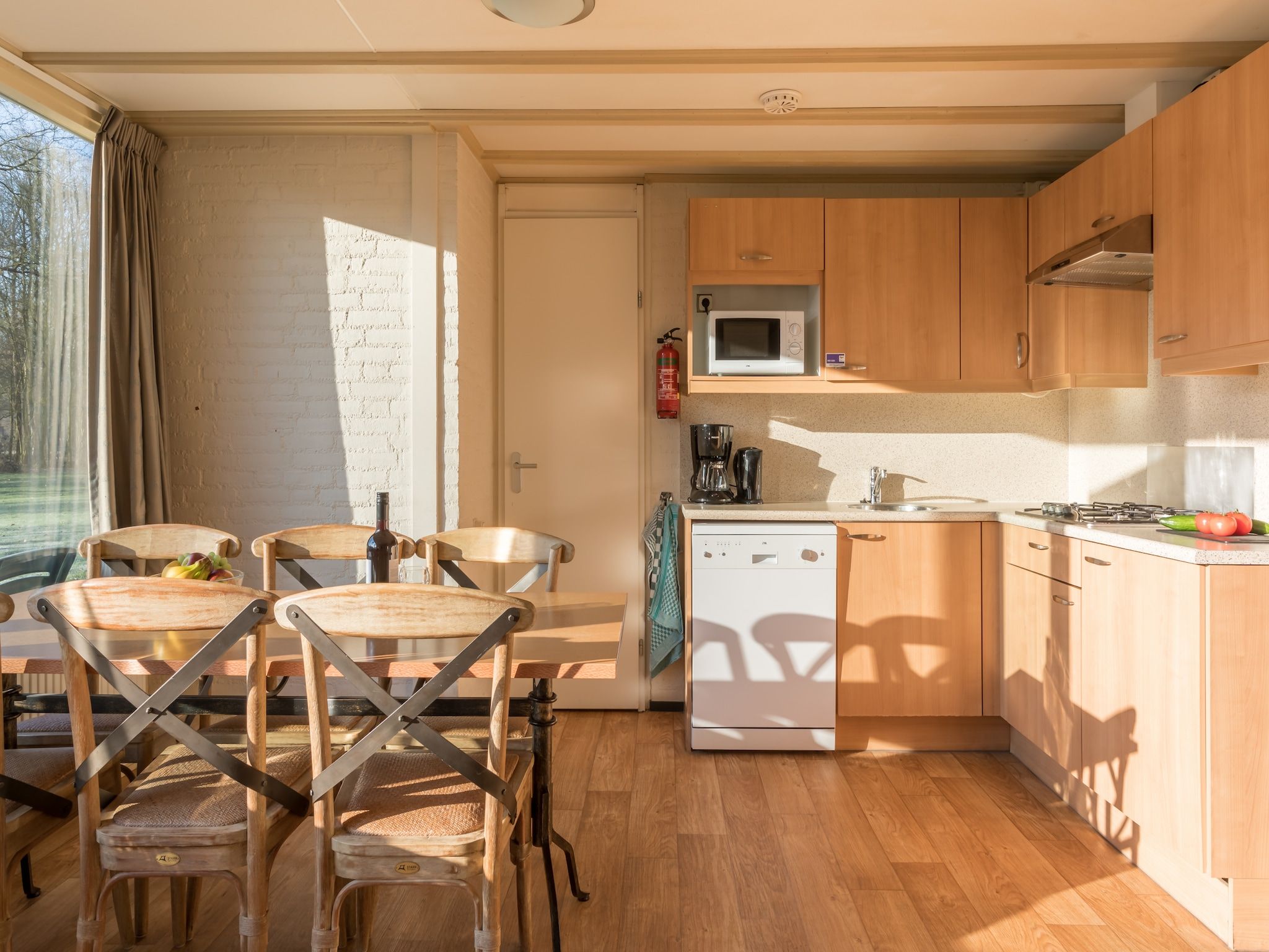 De keuken van Vakantiepark Klein Vink 15 in Arcen