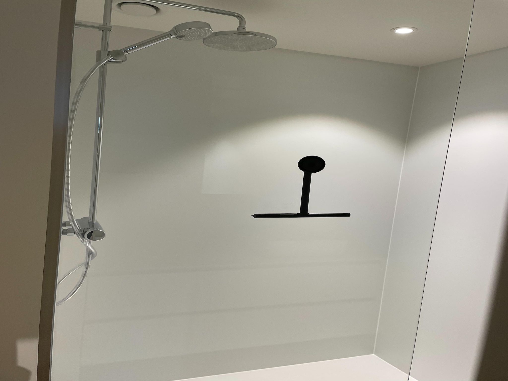 De badkamer van Het Platte Putje - Huisdiervrij - nr3 in Groede
