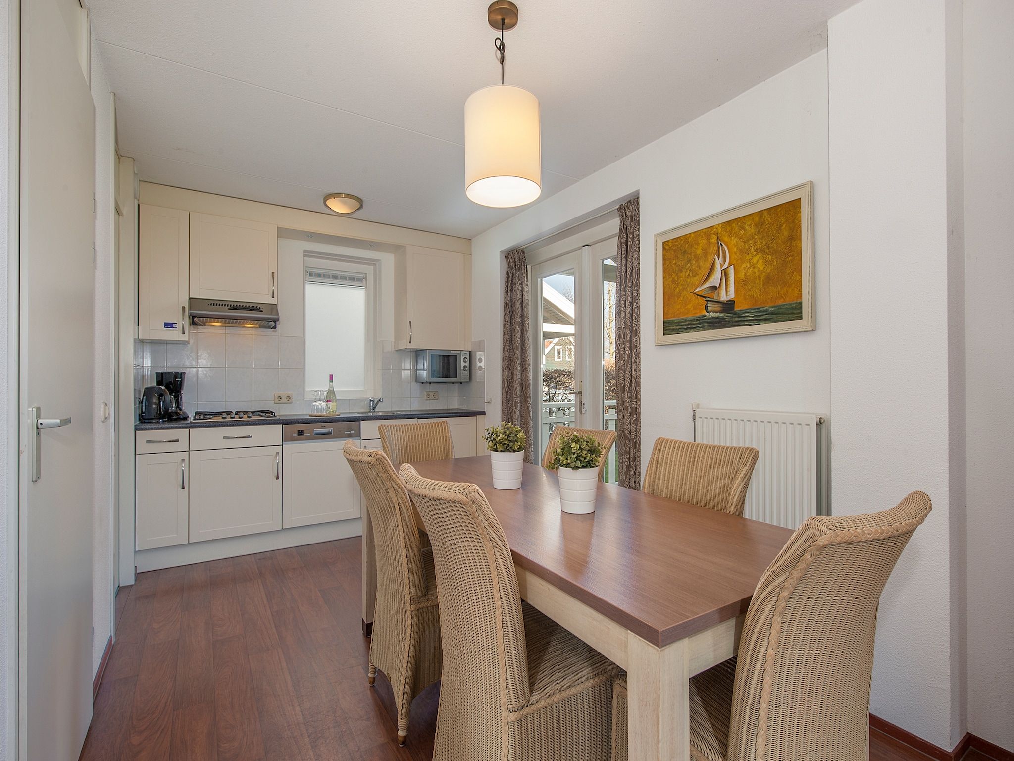 De eetkamer van Aquadelta 13 in Bruinisse