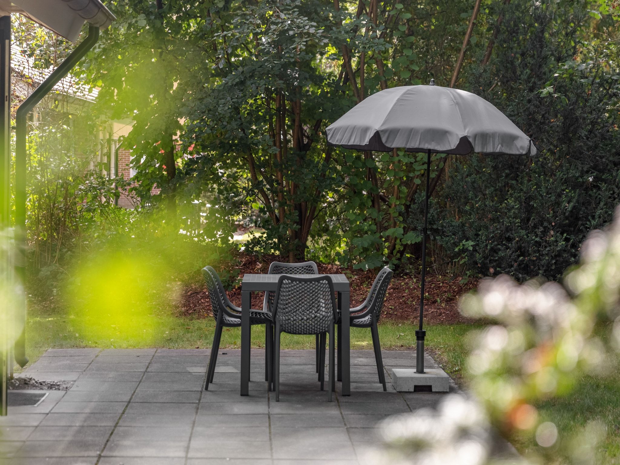 Het terras van Bospark Lunsbergen 7 in Borger