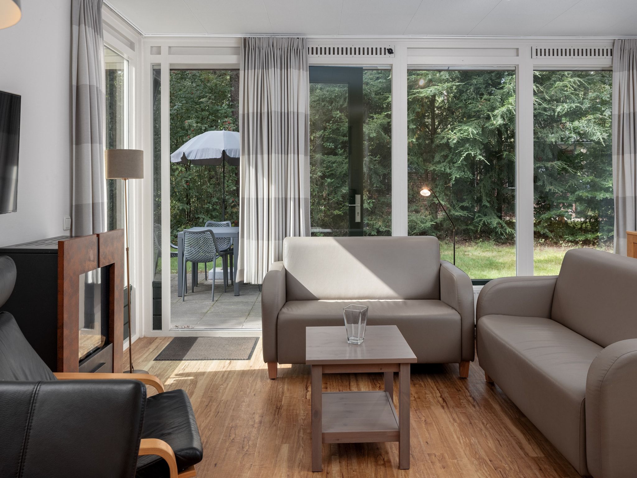 De woonkamer van Bospark Lunsbergen 7 in Borger