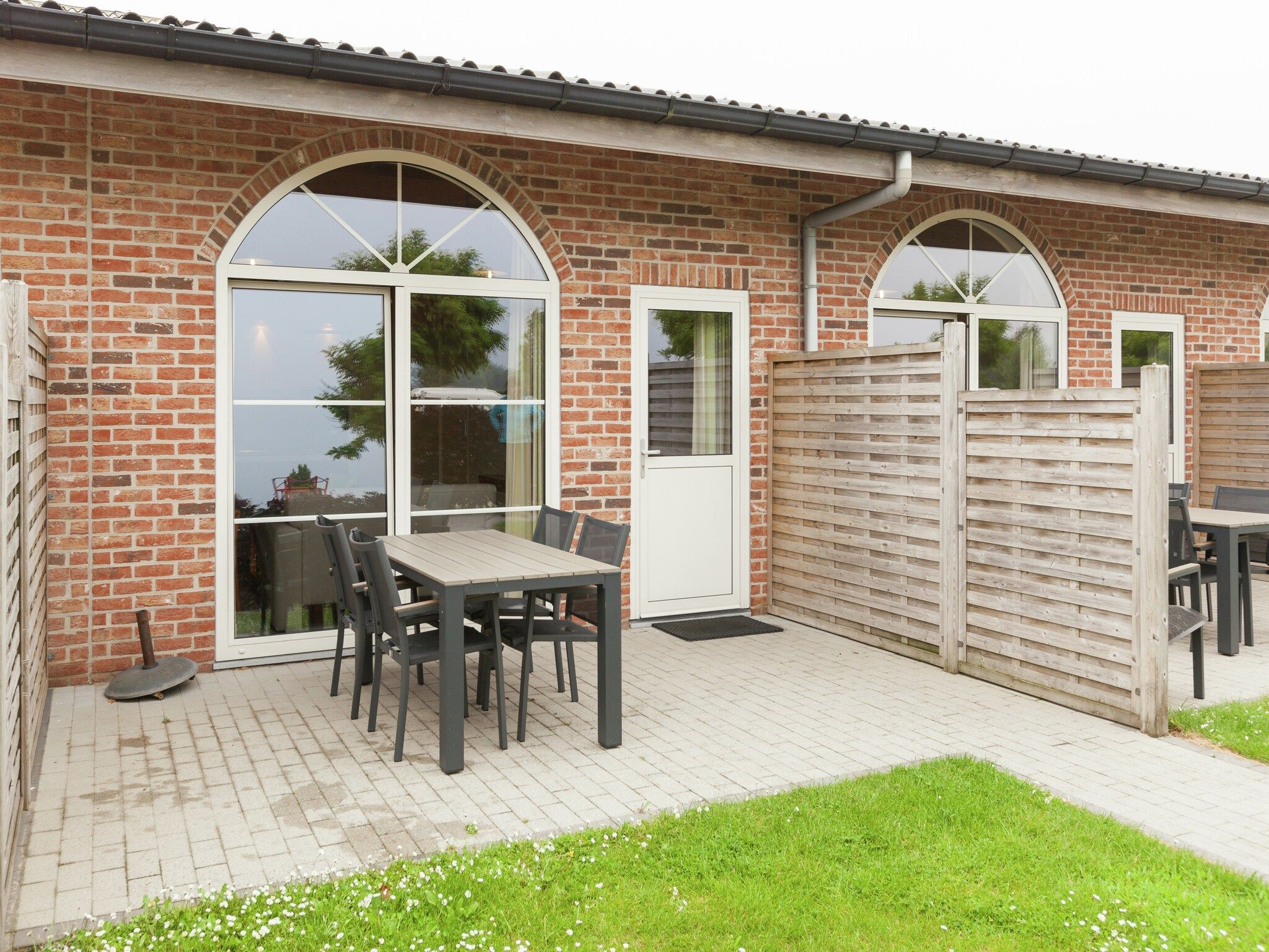 Het terras van Het Platte Putje - Huisdiervrij - nr4 in Groede