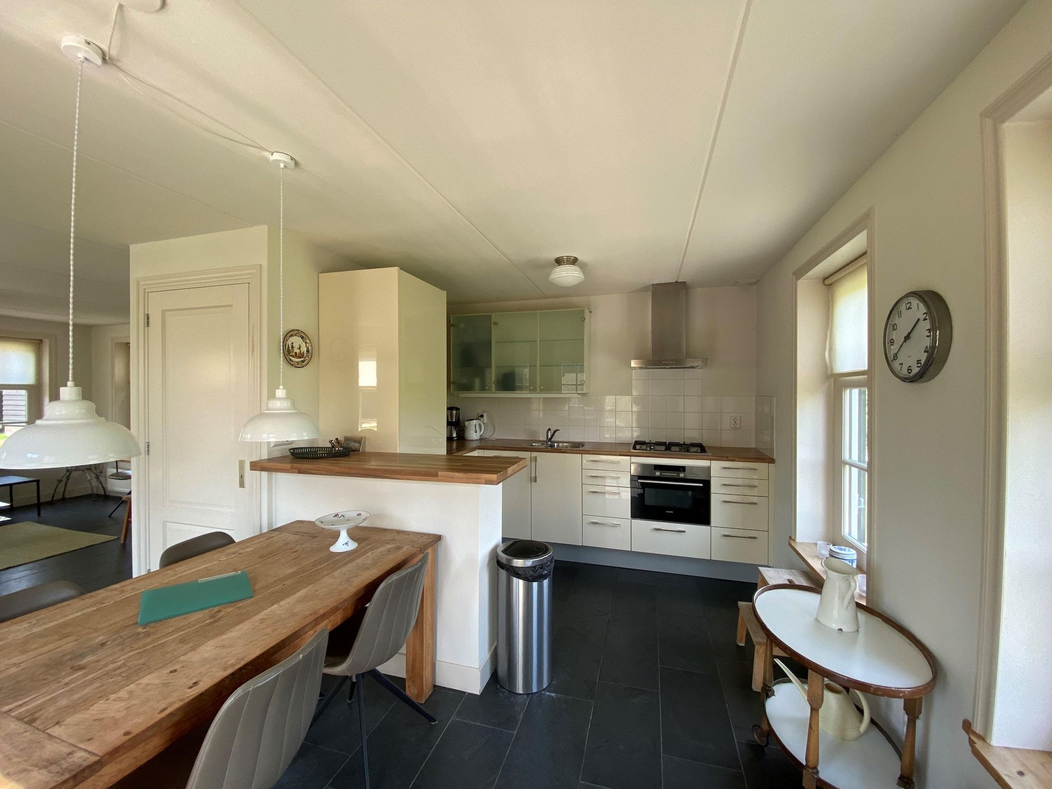 De keuken van Recreatiepark Wiringherlant  - Villa 10 in Hippolytushoef