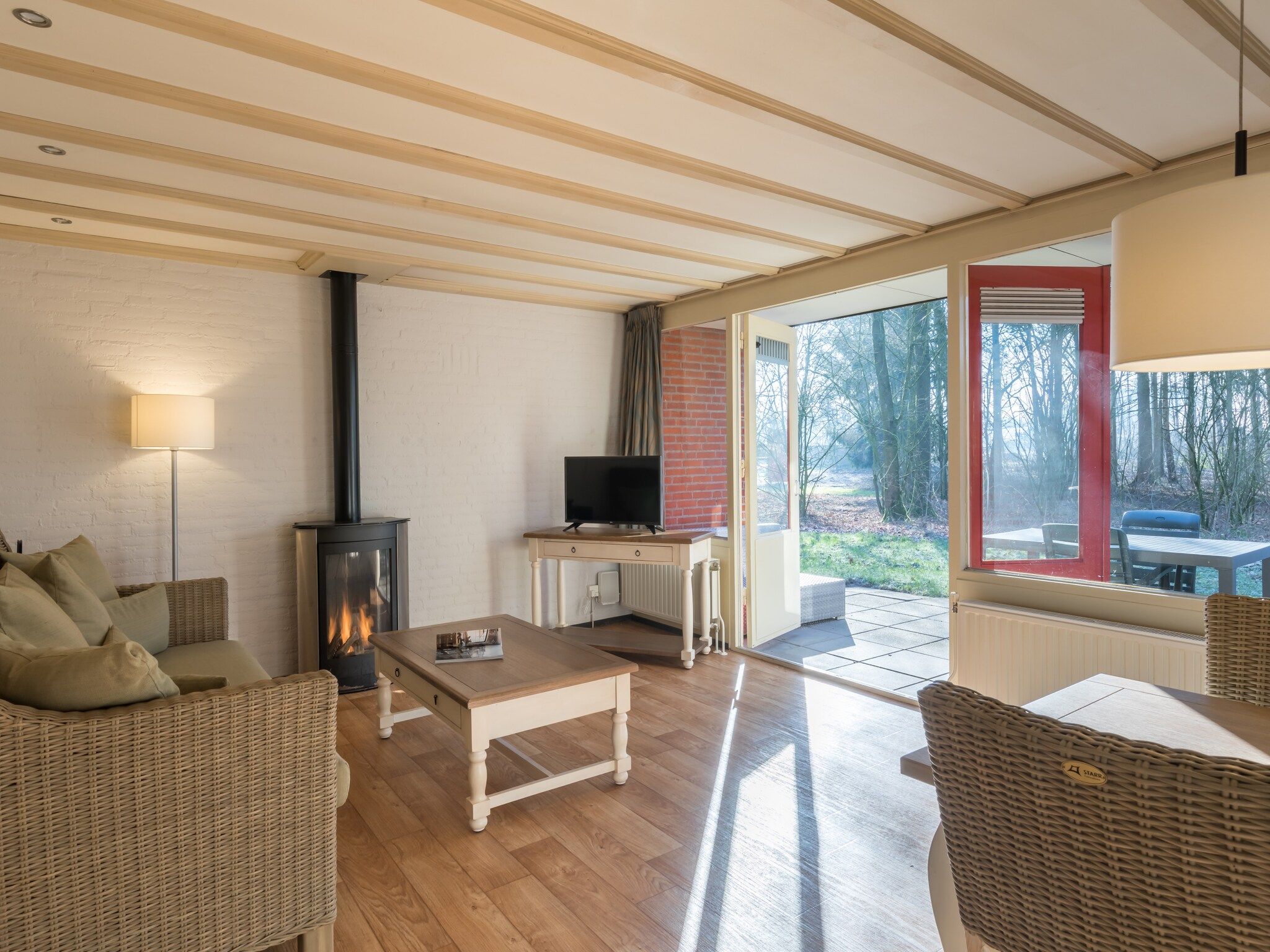 De woonkamer van Vakantiepark Klein Vink 14 in Arcen