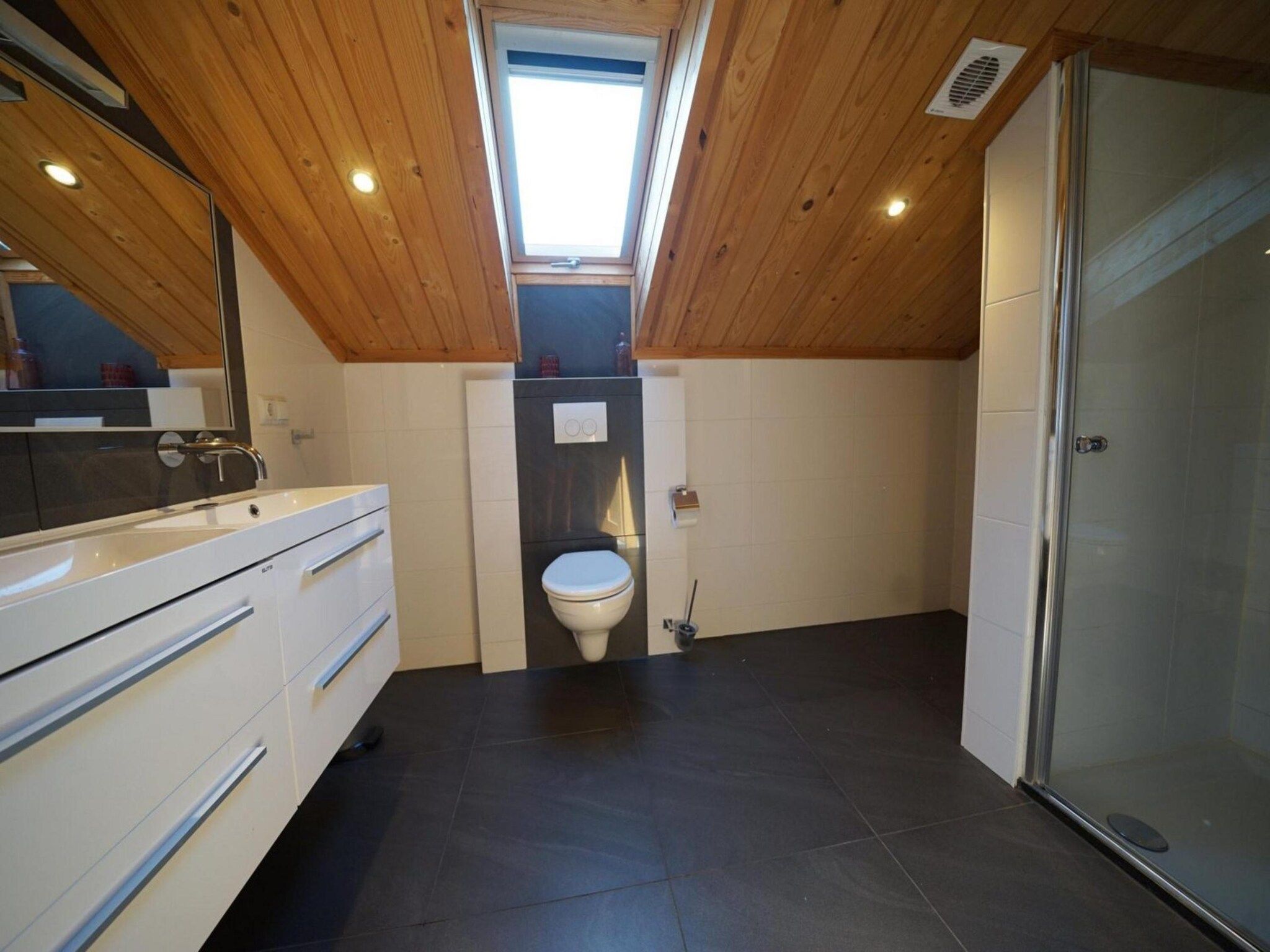 De badkamer van Boekhorst&nbsp;L’Etage&nbsp;8 in Lochem