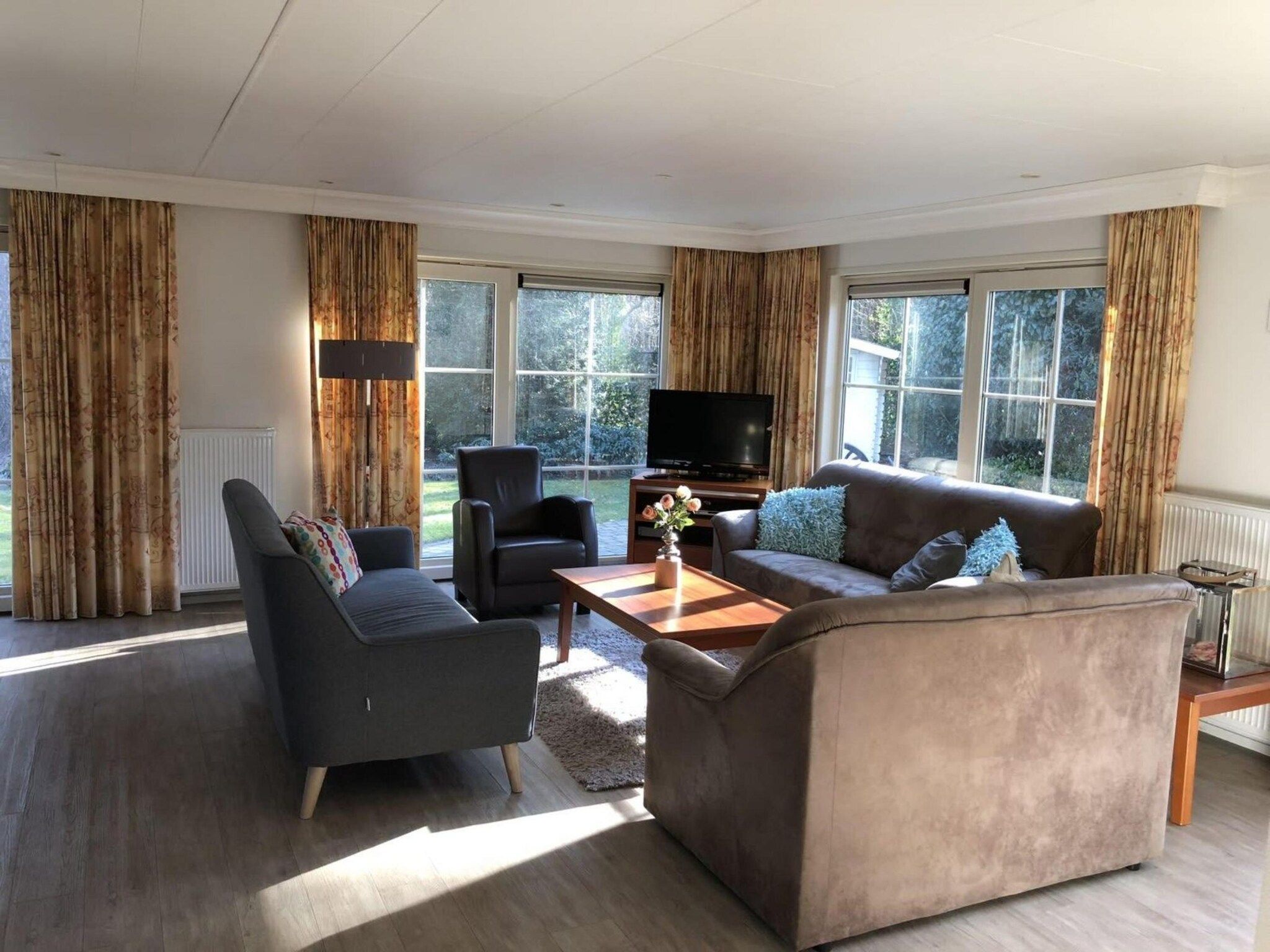 De woonkamer van Hackfort l’etage 8 in Lochem