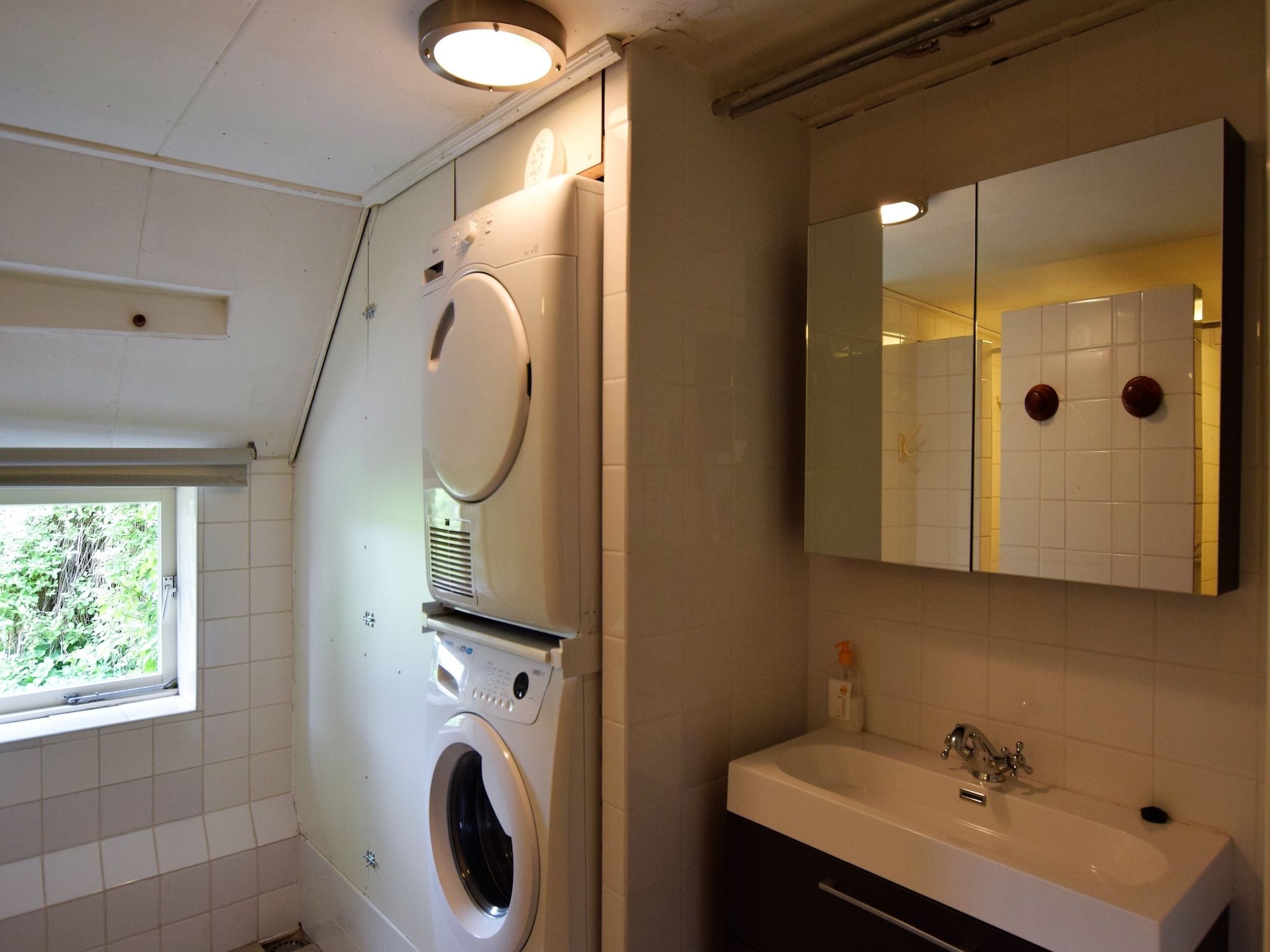 De badkamer van Hoeve Hoogst Tevreden in Leerdam