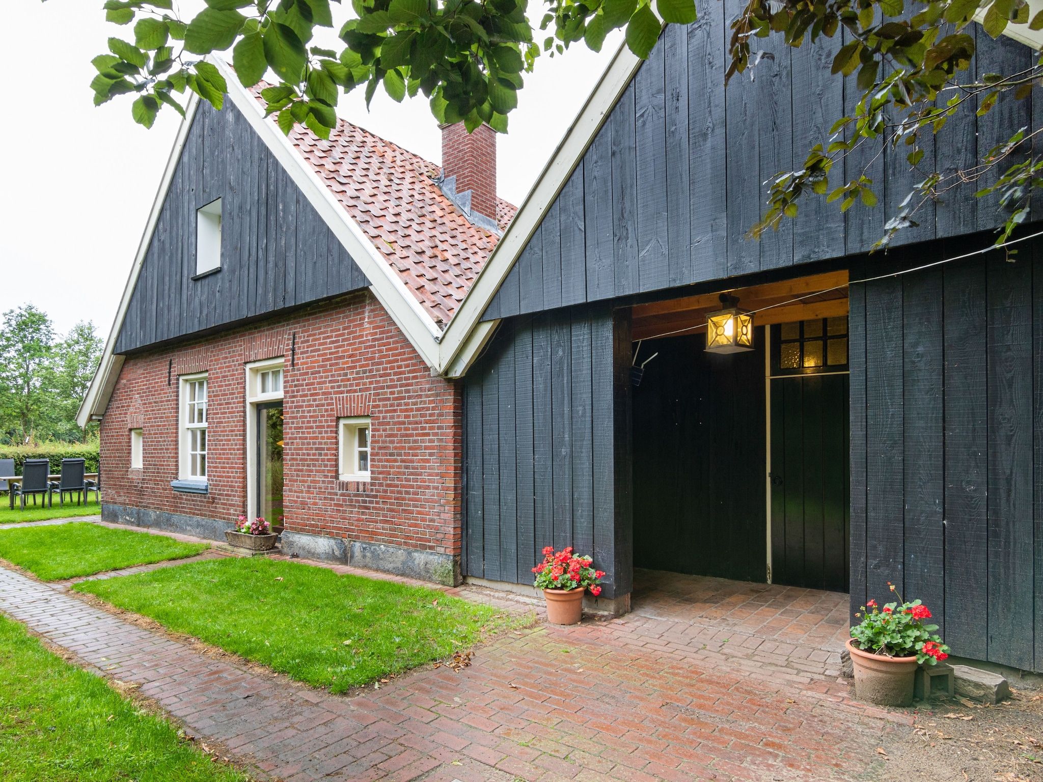 De buitenkant van Kotman's spieker 6 persoons in Enschede