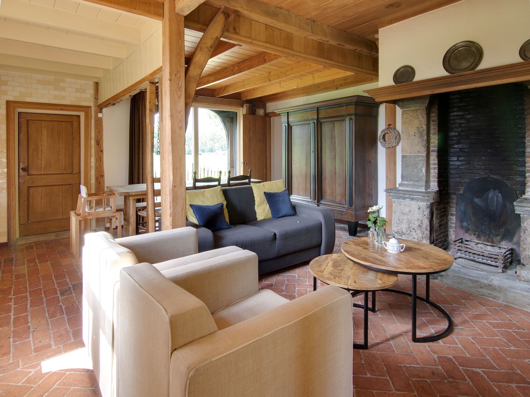 De woonkamer van Kotman's spieker 12 persoons in Enschede